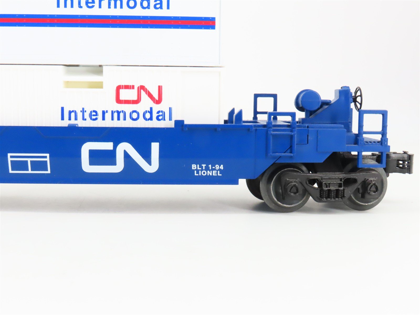 O Gauge 3-Rail Lionel 6-16912 CN Canadian National Flat Car w/ Containers