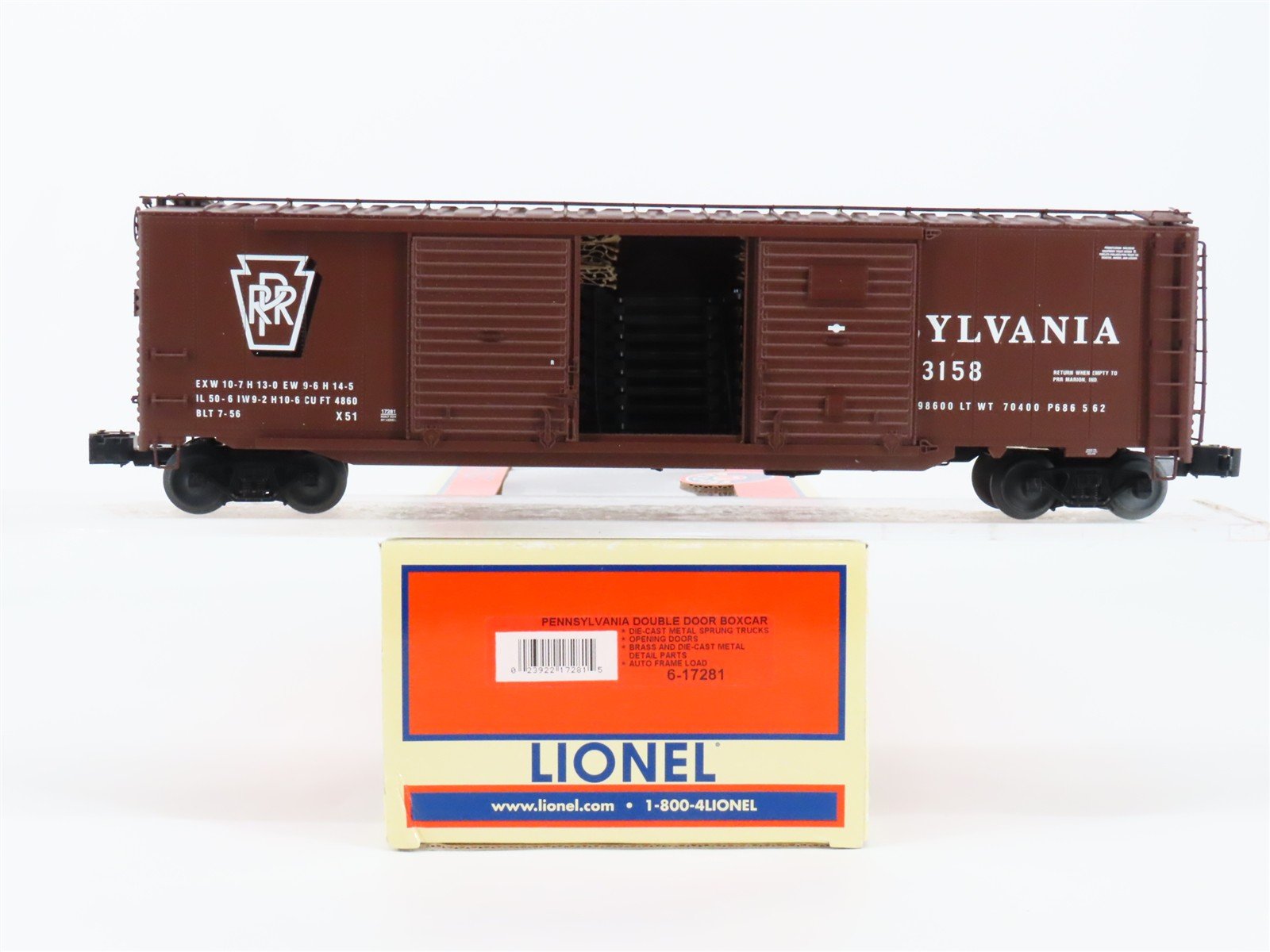 O Gauge 3-Rail Lionel 6-17281 PRR Pennsylvania Box Car #83158 w/ Auto Frame Load