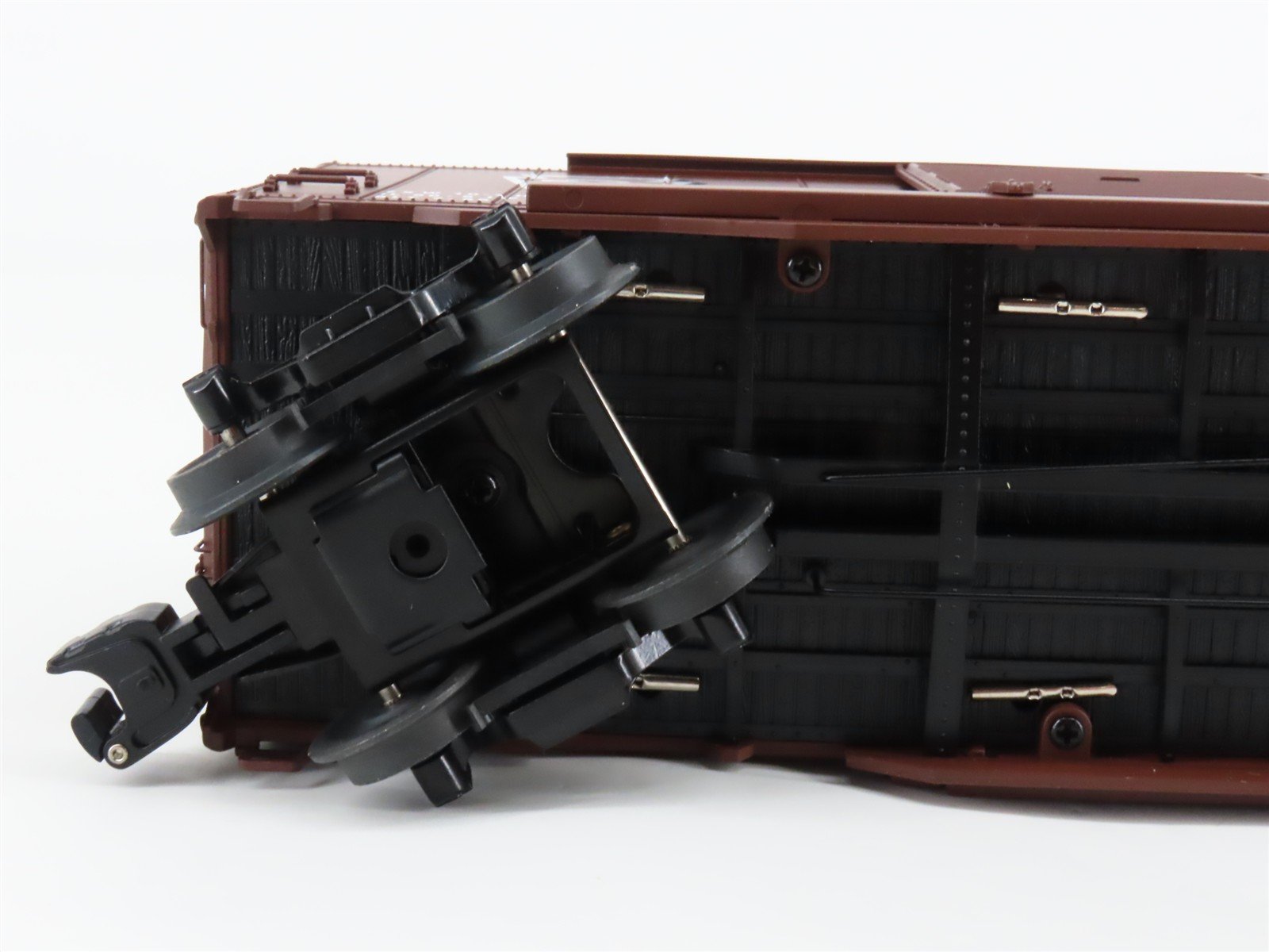 O Gauge 3-Rail Lionel 6-17281 PRR Pennsylvania Box Car #83158 w/ Auto Frame Load