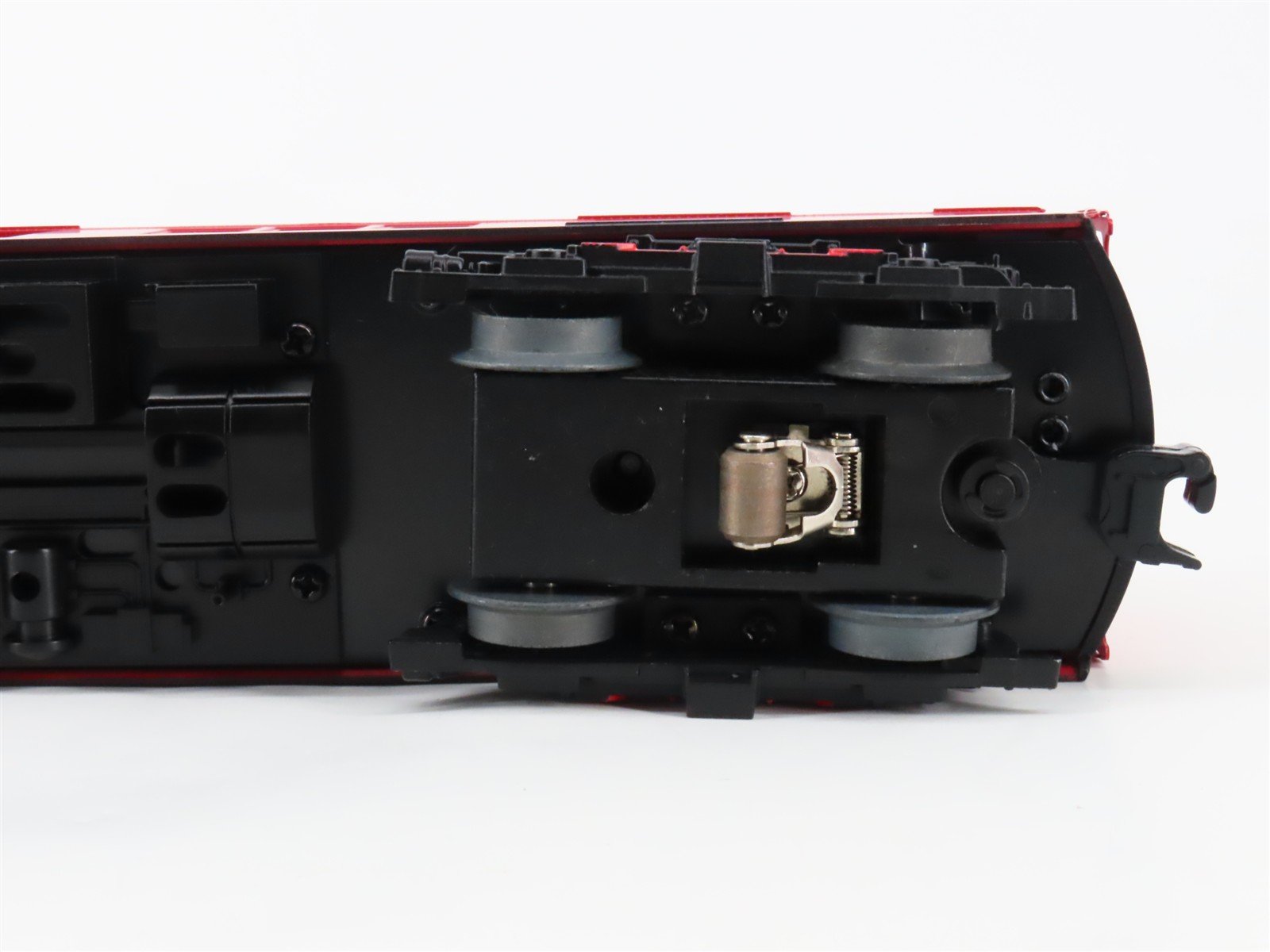O Gauge 3-Rail MTH 20-98364 ITTX Trailer Train Flat Car #940298 w/ Subway Car