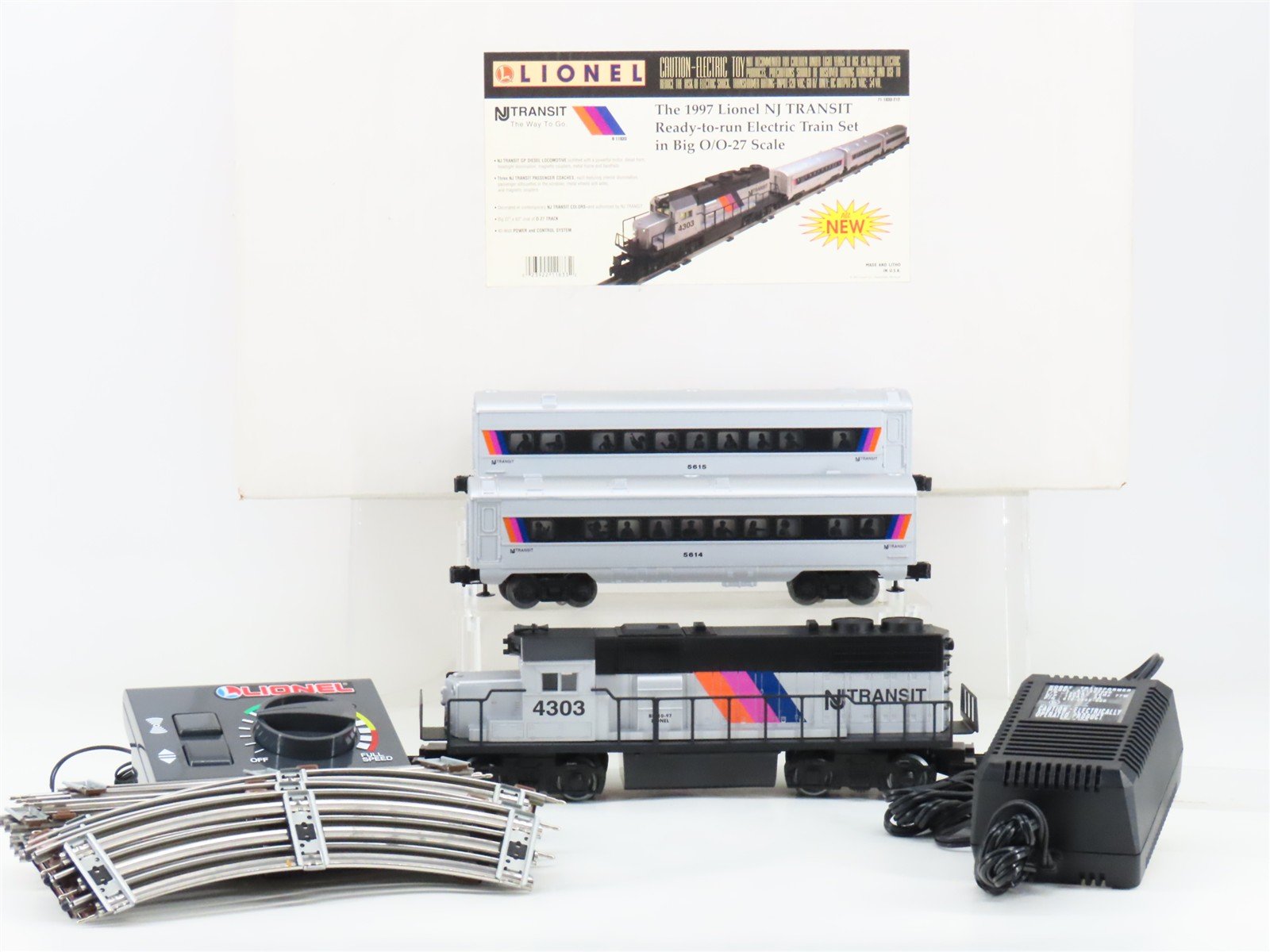 O Gauge 3-Rail Lionel 71-1833-212 1997 NJ Transit Diesel Passenger Set w/Track