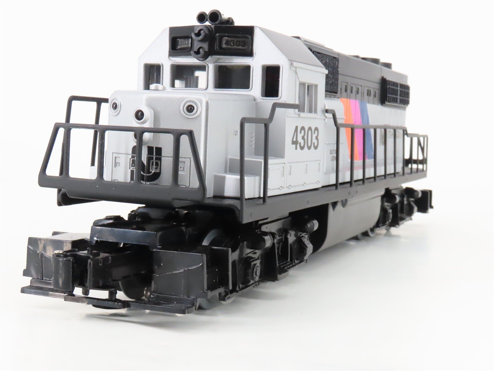O Gauge 3-Rail Lionel 71-1833-212 1997 NJ Transit Diesel Passenger Set w/Track