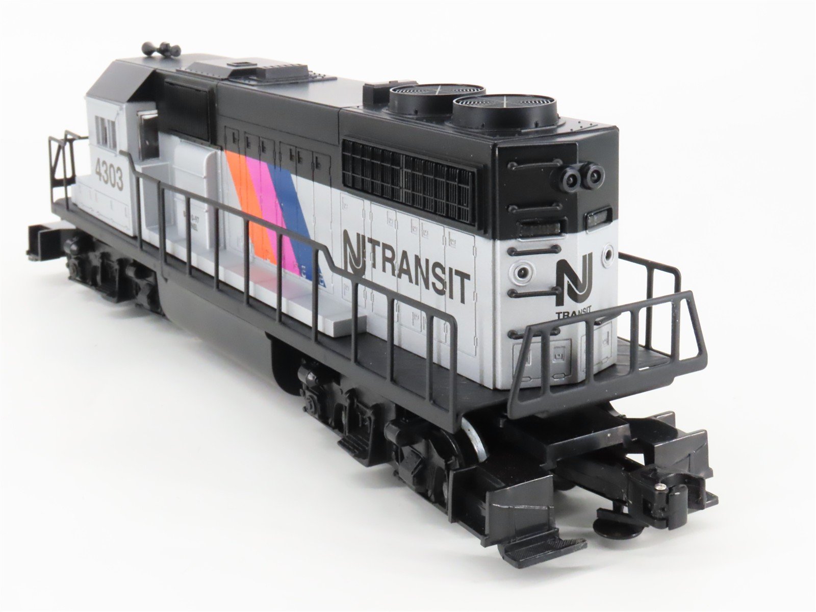 O Gauge 3-Rail Lionel 71-1833-212 1997 NJ Transit Diesel Passenger Set w/Track