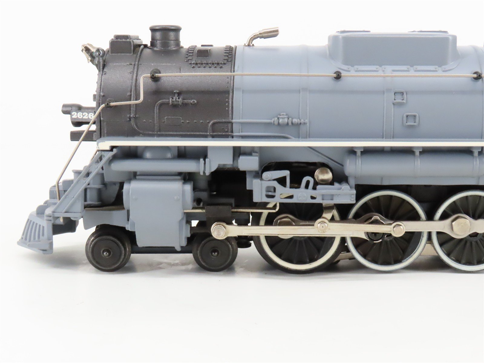 O Gauge 3-Rail Lionel 6-18016 NP Northern Pacific 4-8-4 Steam Locomotive #2626