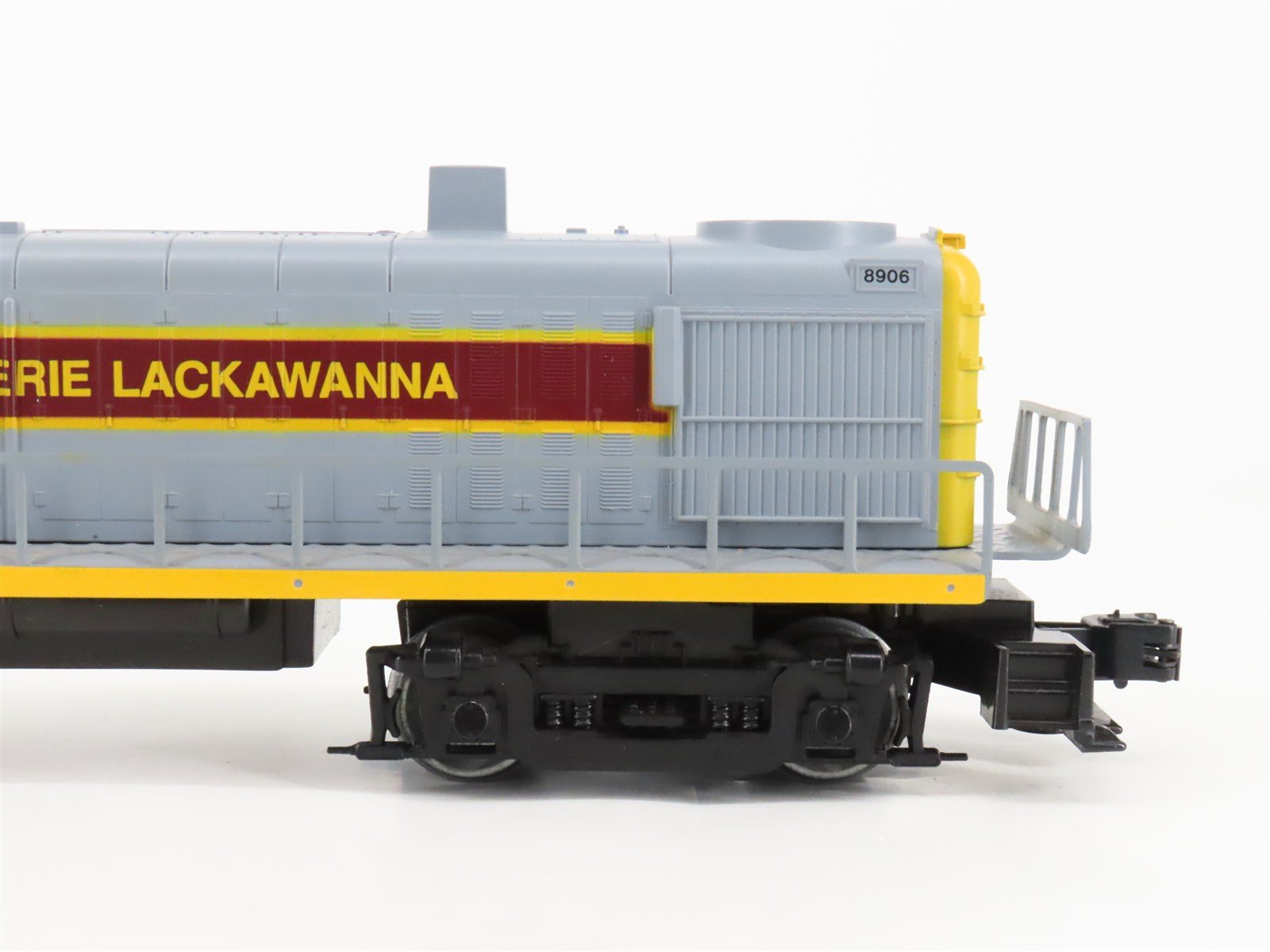 O Gauge 3-Rail Lionel 6-11726 Erie Lackawanna Diesel Freight Set INCOMPLETE