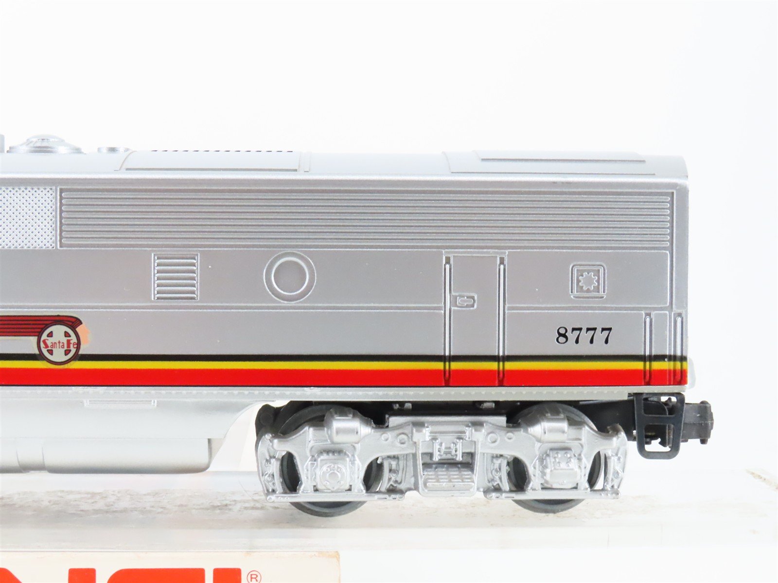 O Gauge 3-Rail Lionel 6-8777 ATSF Santa Fe F3B Diesel Locomotive #8777 UNPOWERED