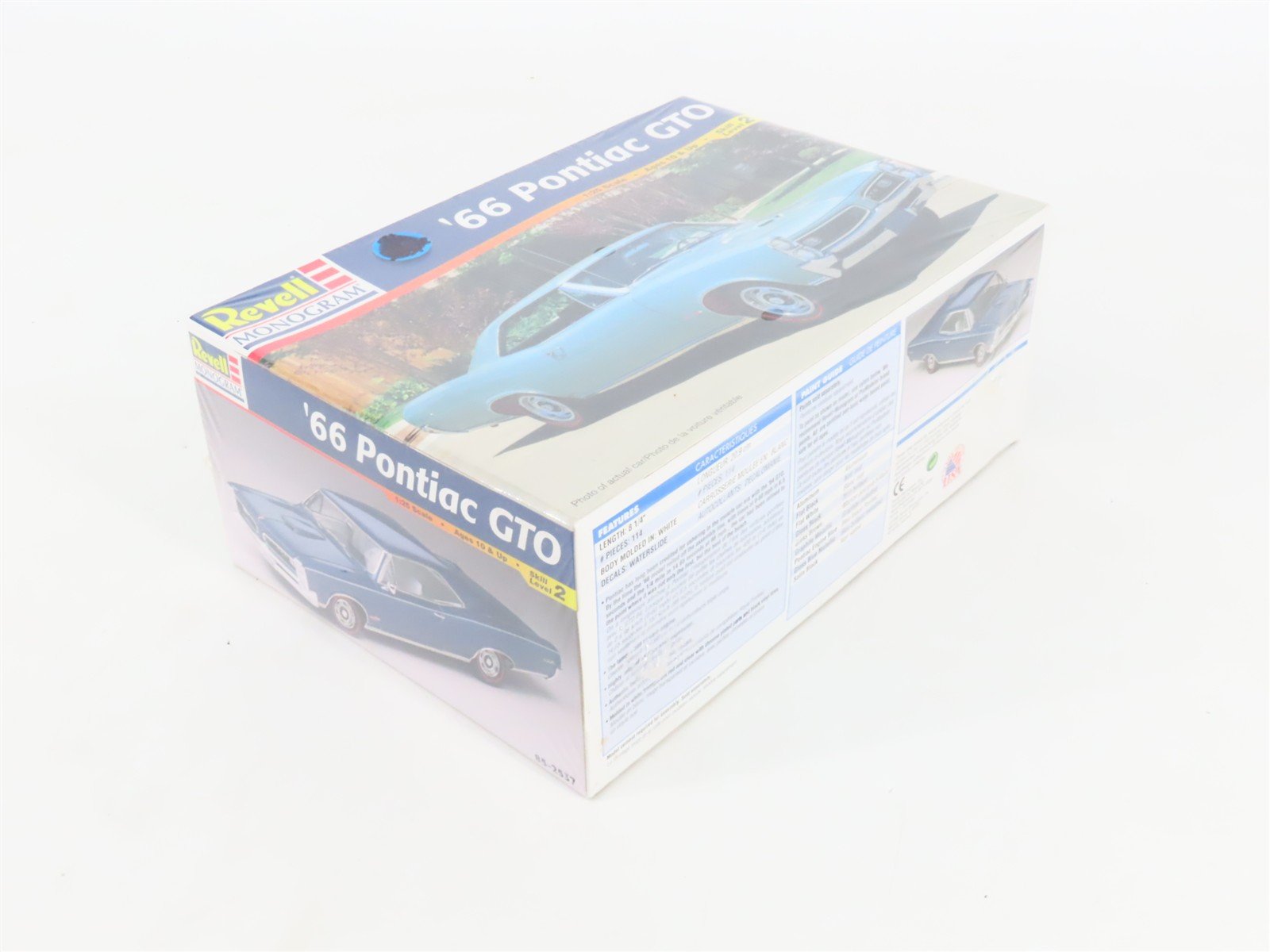 1:25 Scale Revell Monogram Kit 85-2537 '66 Pontiac GTO - Sealed