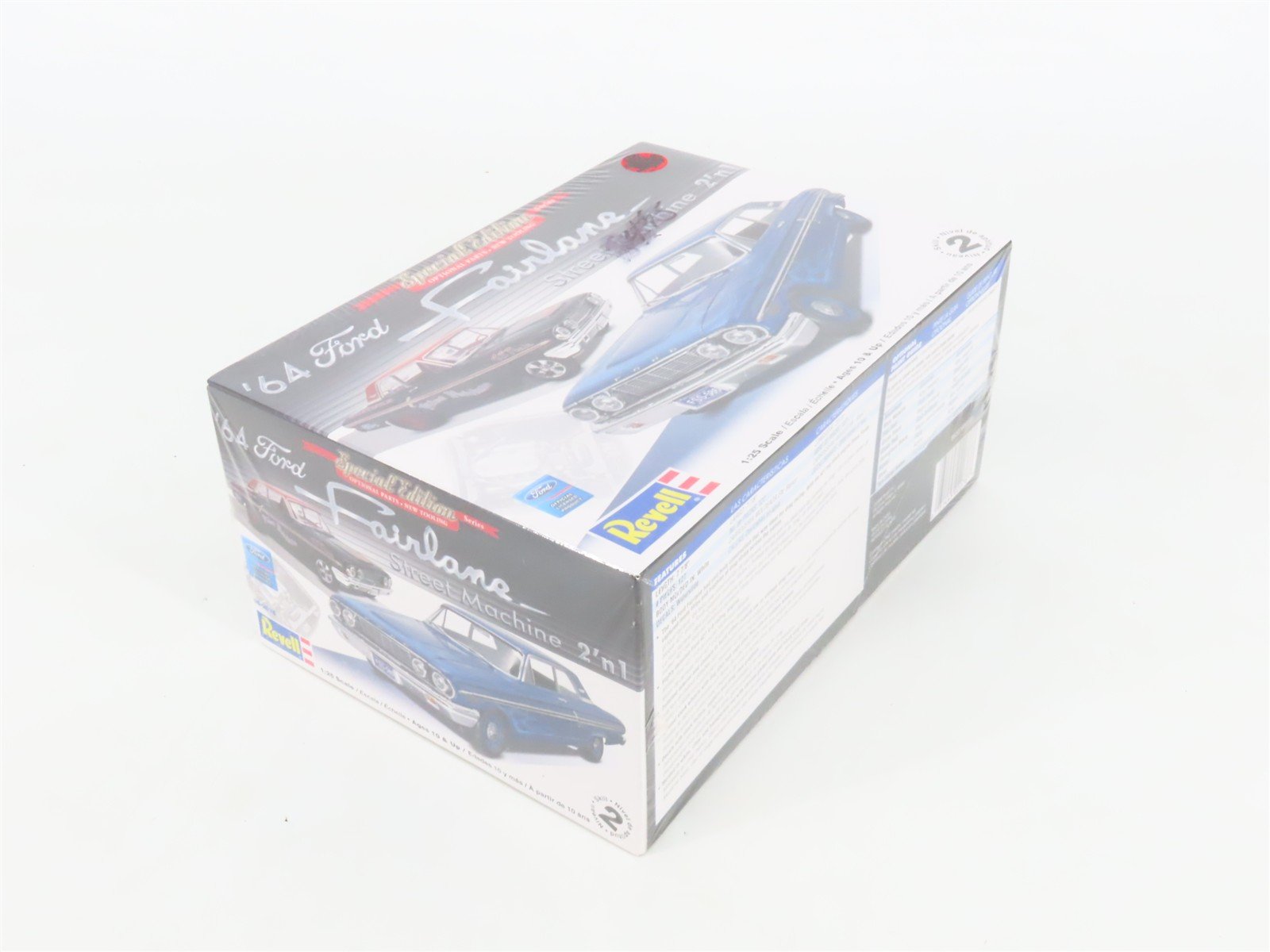 1:25 Scale Revell 2 'n 1 Kit 85-2076 '64 Ford Fairlane Street Machine - Sealed