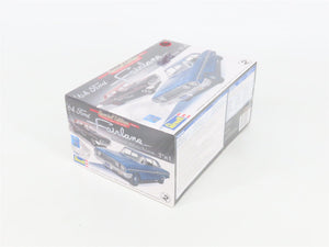 1:25 Scale Revell 2 'n 1 Kit 85-2076 '64 Ford Fairlane Street Machine - Sealed