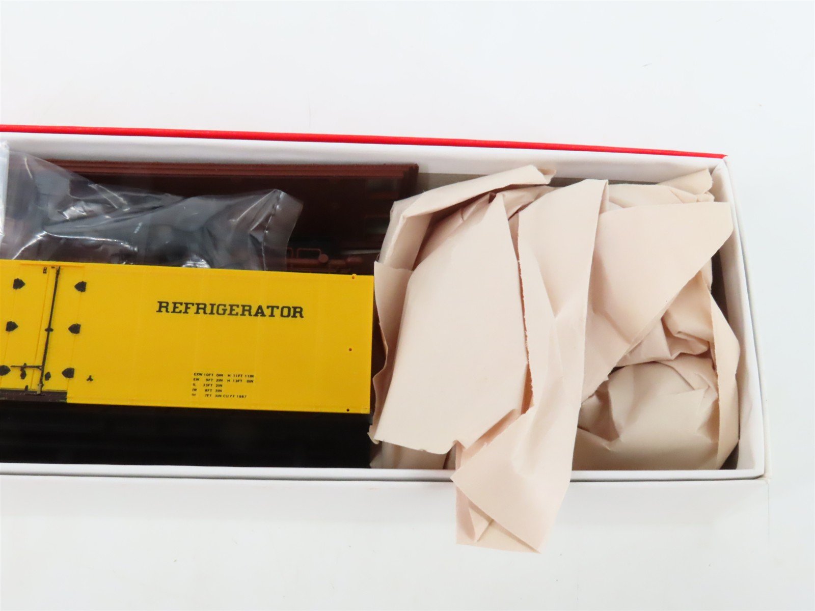 LOT of 3 HO Scale Intermountain FGEX Fruit Growers Express Reefer Cars Kits
