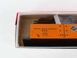 LOT of 3 HO Scale Intermountain PFE Pacific Growers Express Reefer Cars Kits