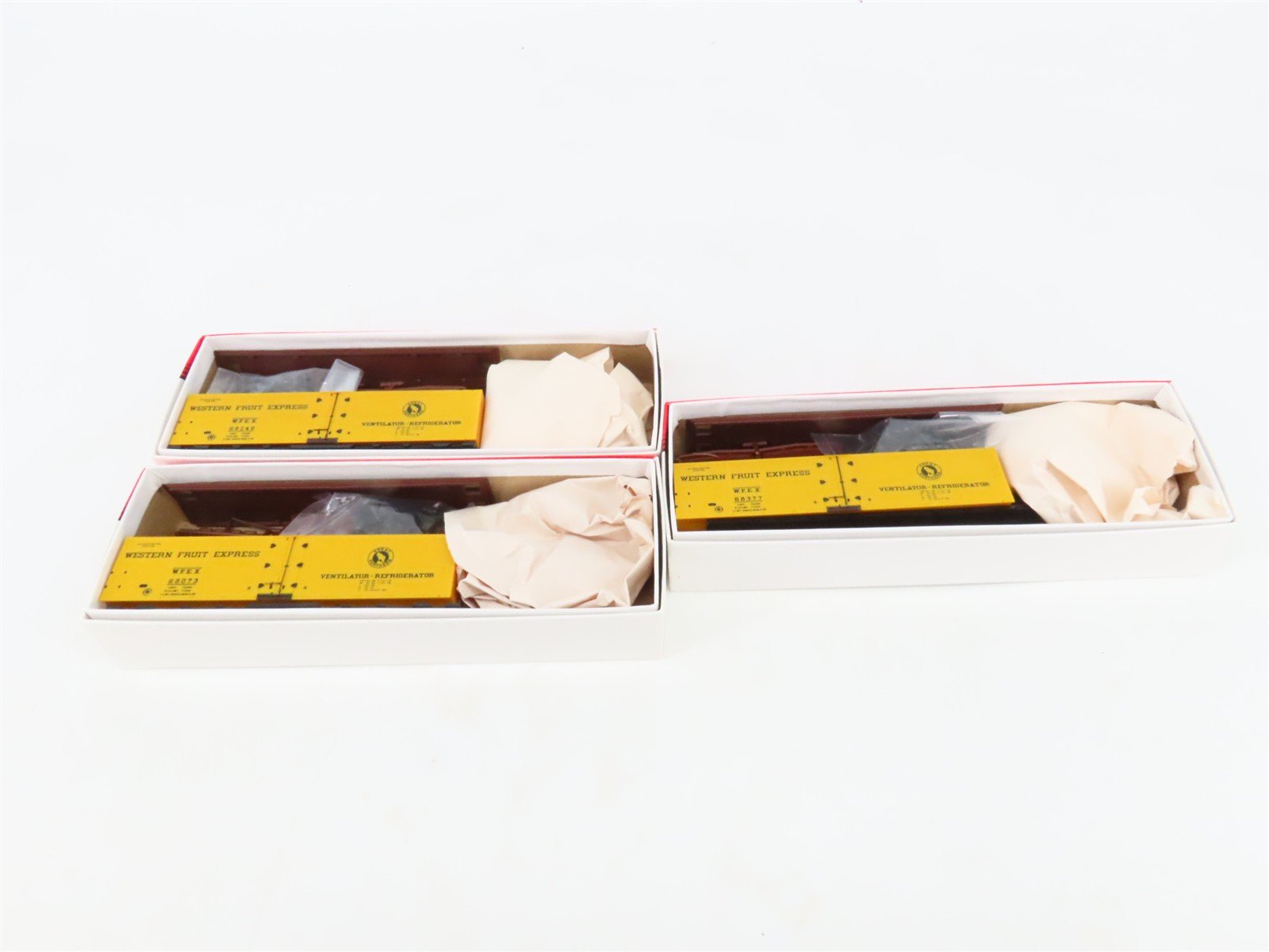 LOT of 3 HO Scale Intermountain WFEX Western Fruit Express Reefer Cars Kits