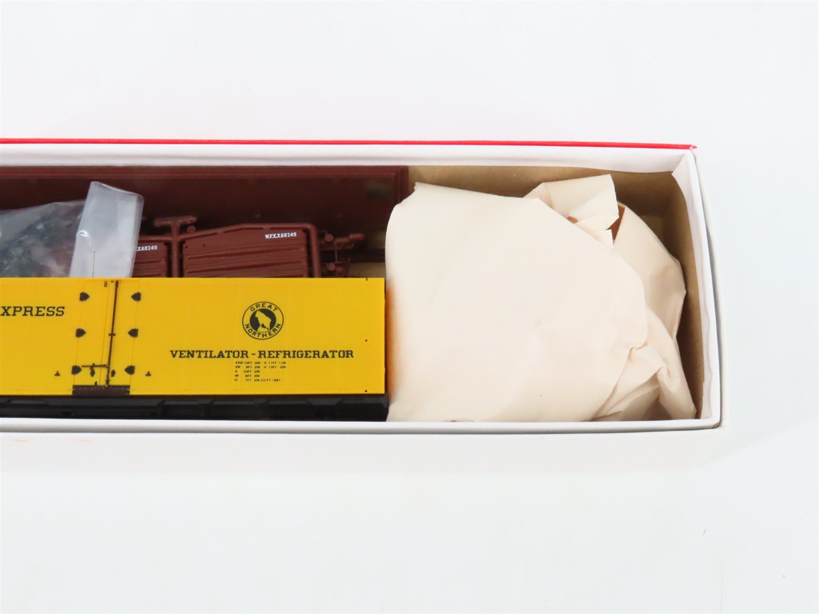 LOT of 3 HO Scale Intermountain WFEX Western Fruit Express Reefer Cars Kits