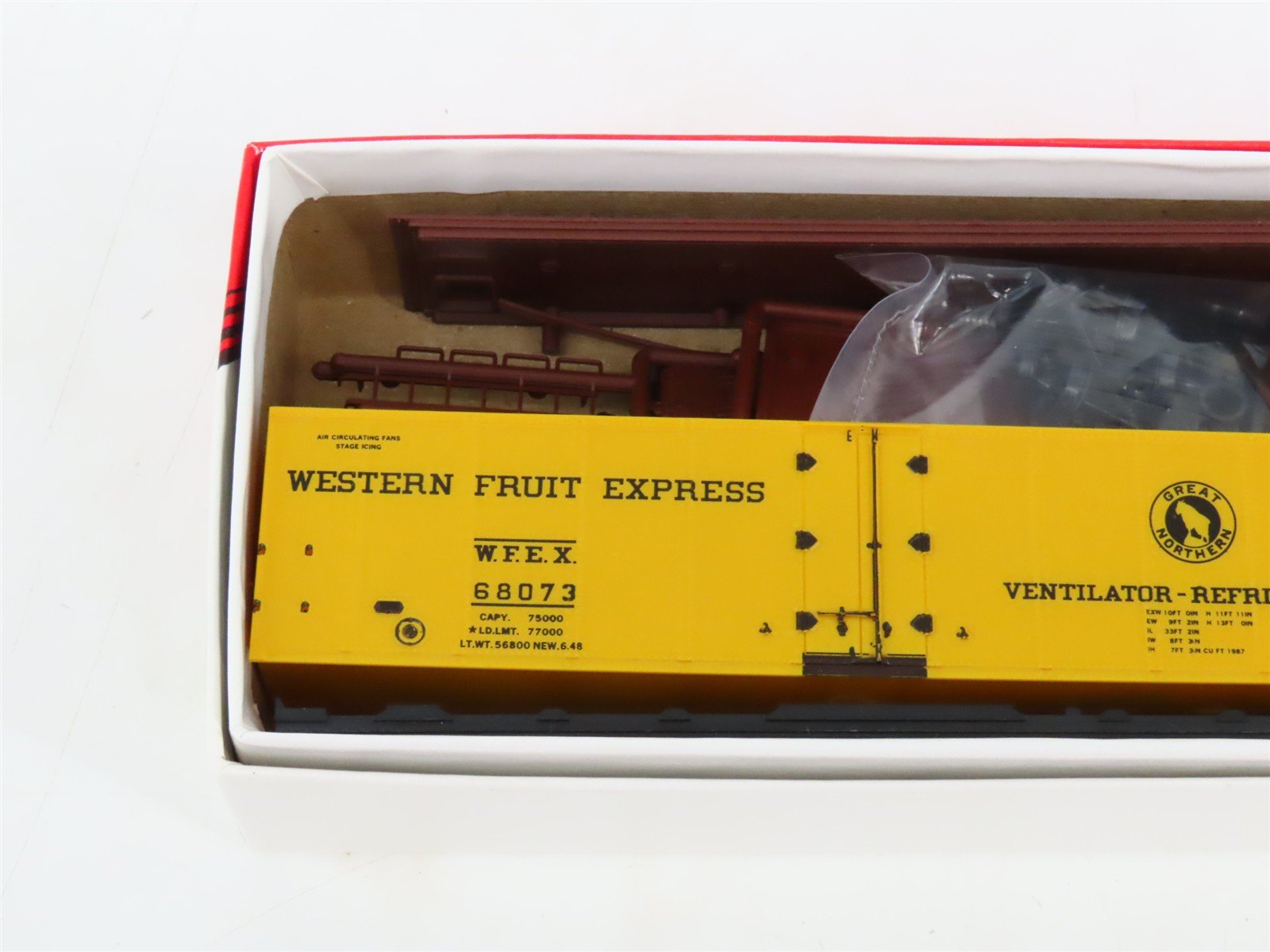 LOT of 3 HO Scale Intermountain WFEX Western Fruit Express Reefer Cars Kits