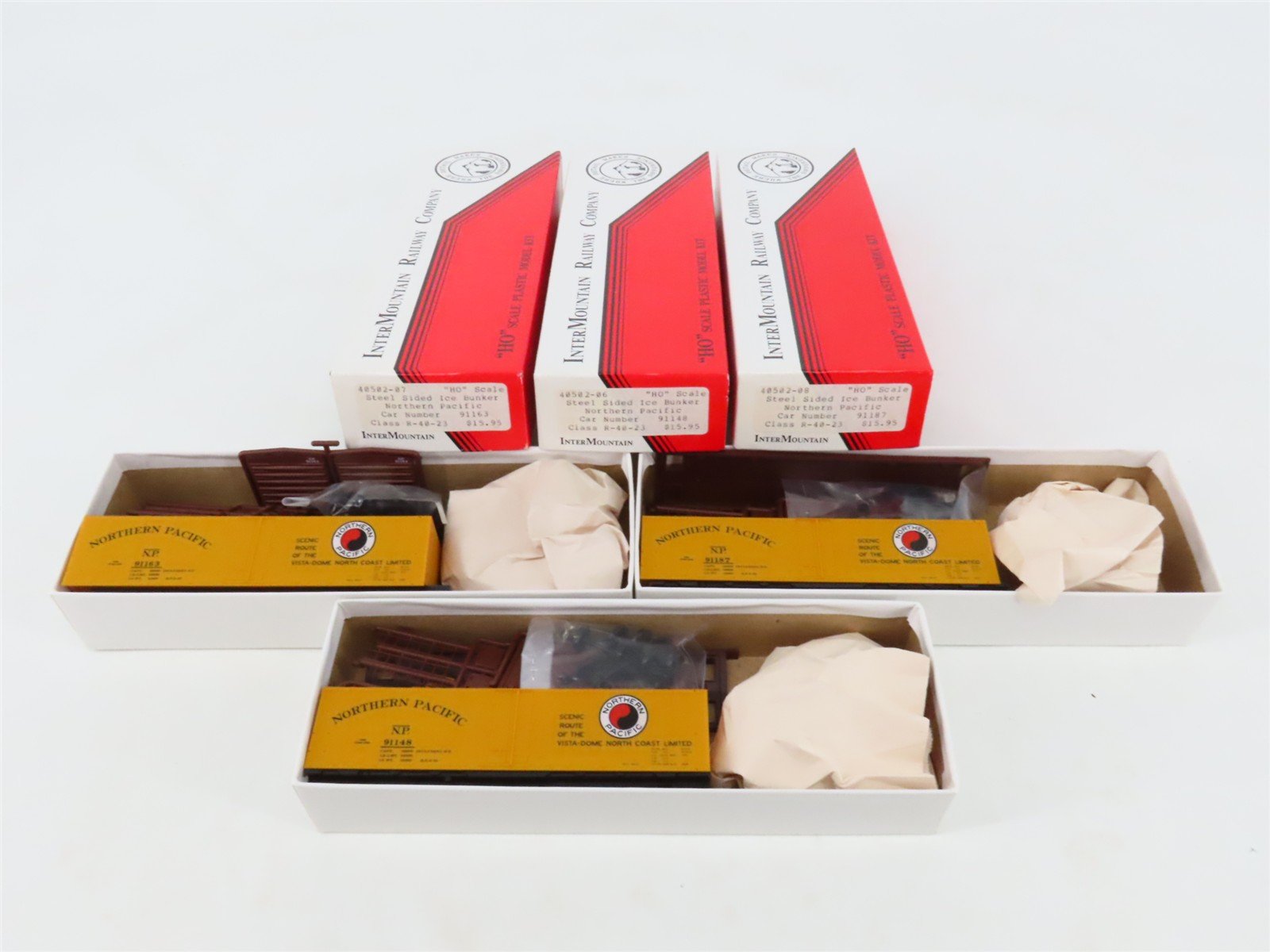LOT of 3 HO Scale Intermountain NP Northern Pacific Reefer Cars Kits