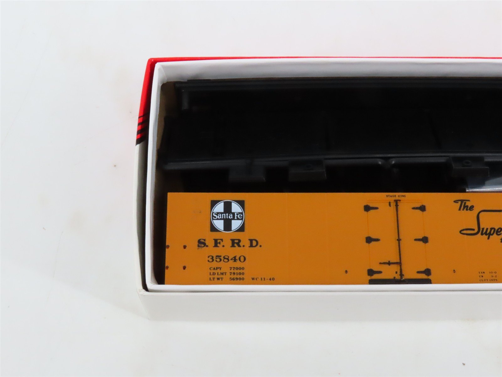 LOT of 3 HO Scale Intermountain SFRD Santa Fe Refrigerator Cars Kits