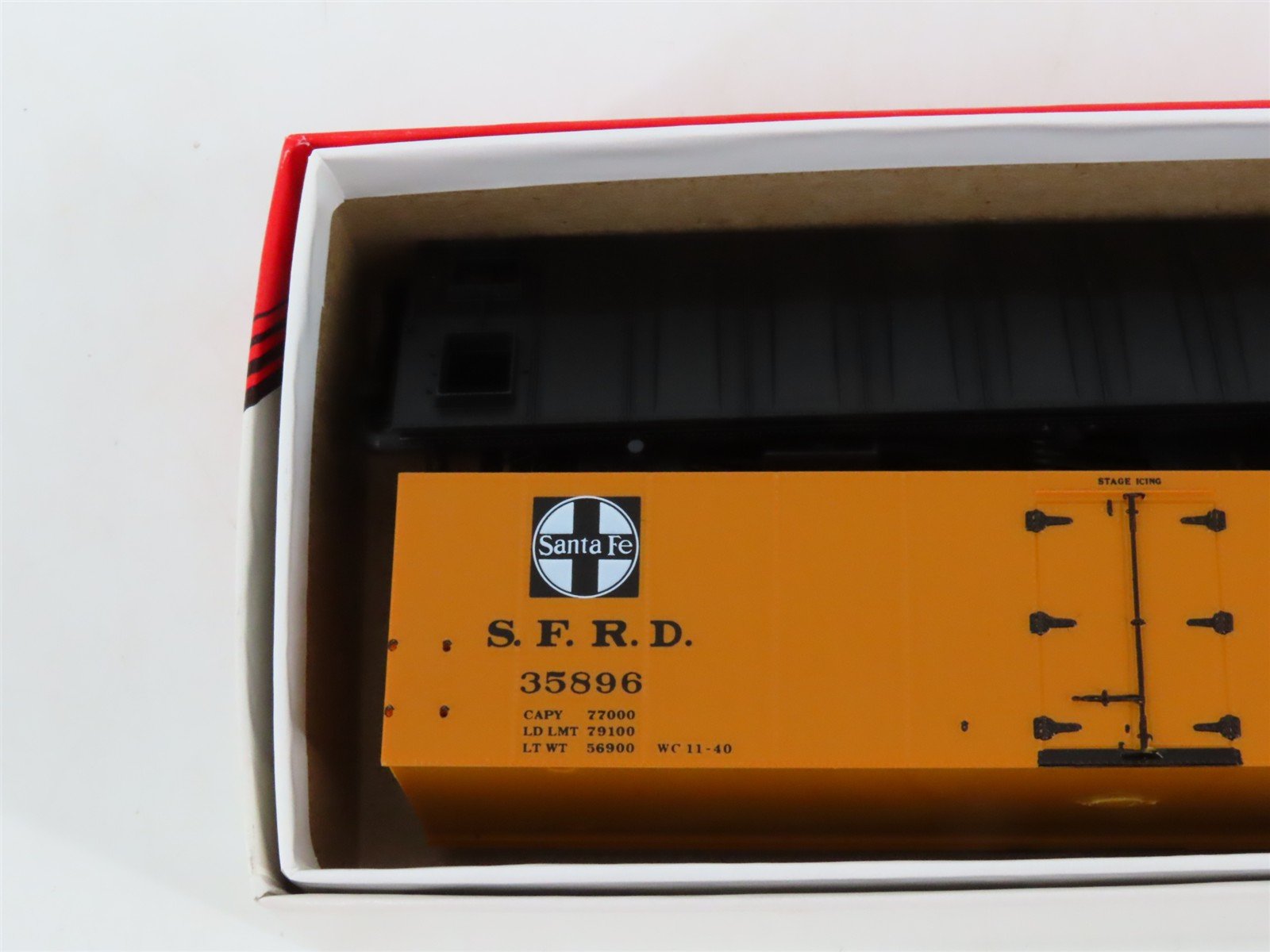 LOT of 3 HO Scale Intermountain SFRD Santa Fe Refrigerator Cars Kits