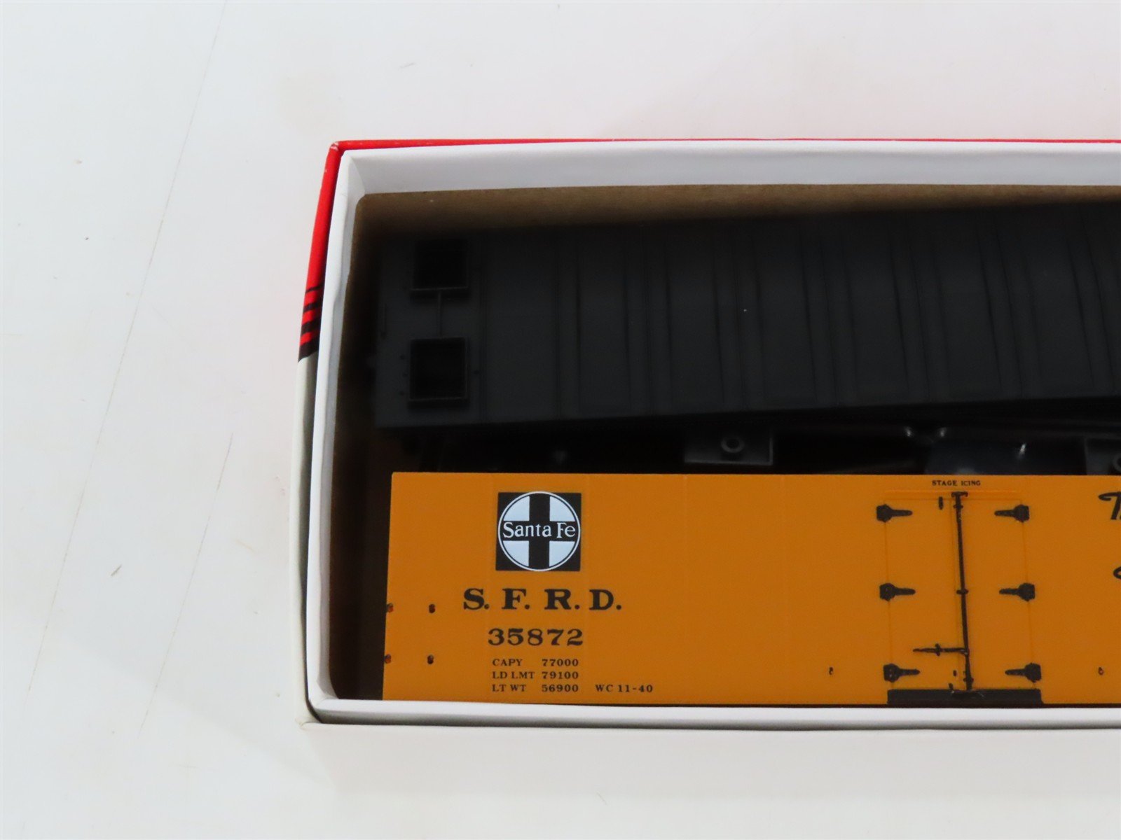 LOT of 3 HO Scale Intermountain SFRD Santa Fe Refrigerator Cars Kits
