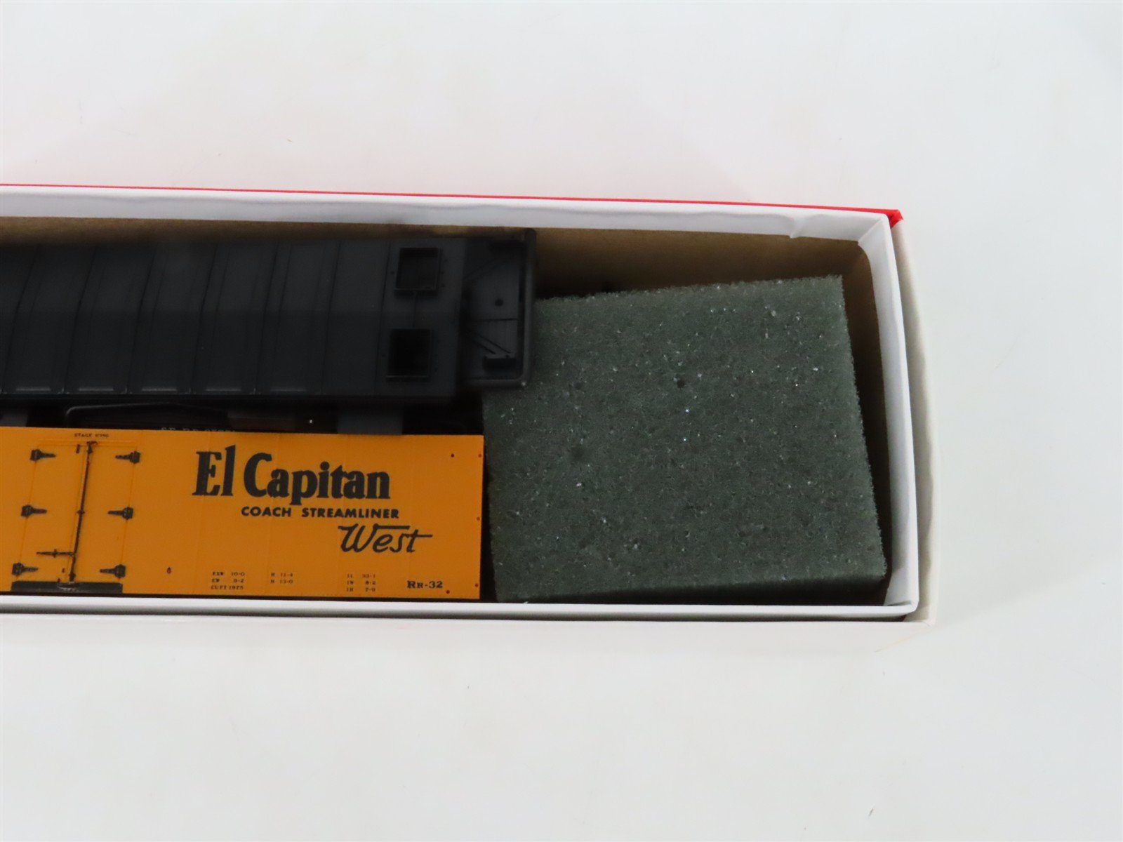 LOT of 3 HO Scale Intermountain SFRD Santa Fe Refrigerator Cars Kits