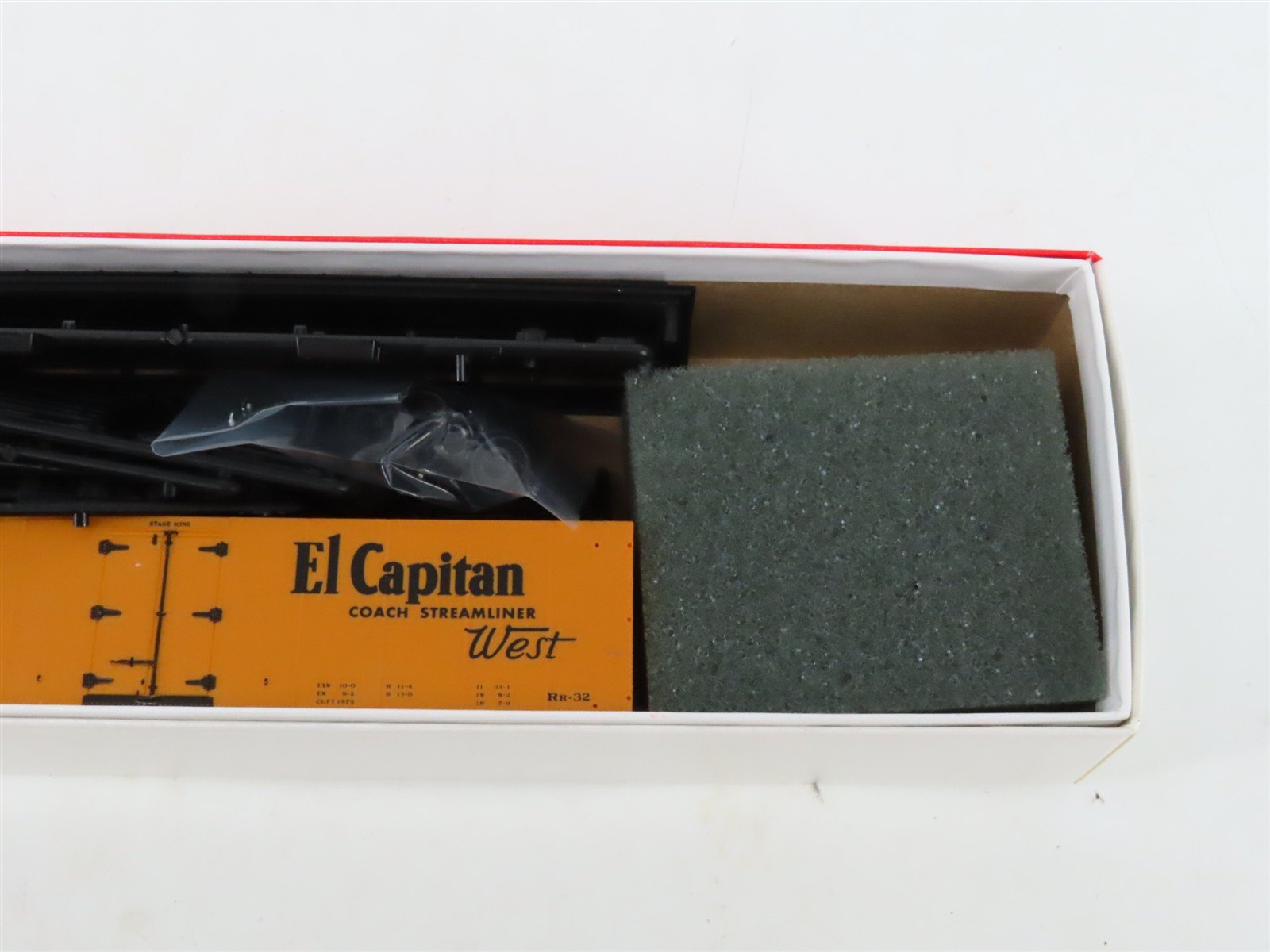LOT of 3 HO Scale Intermountain SFRD Santa Fe Refrigerator Cars Kits