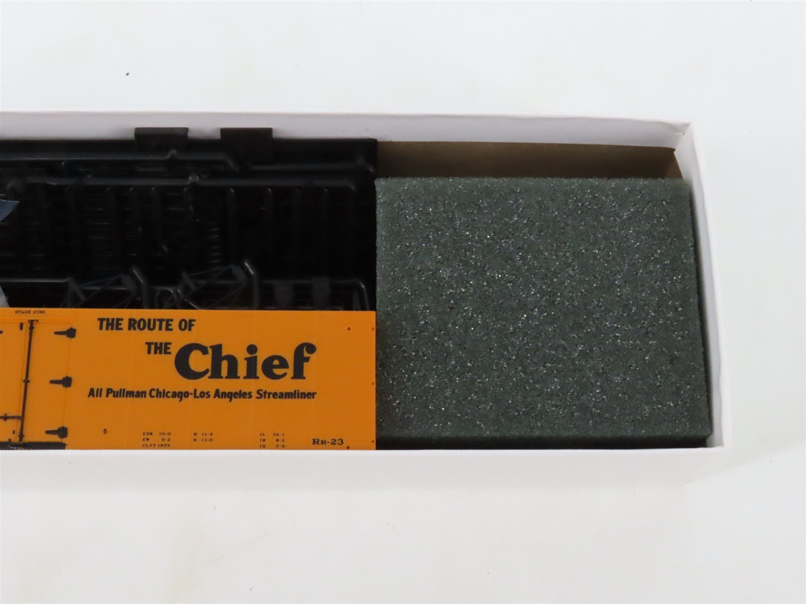LOT of 3 HO Scale Intermountain SFRD Santa Fe Refrigerator Cars Kits