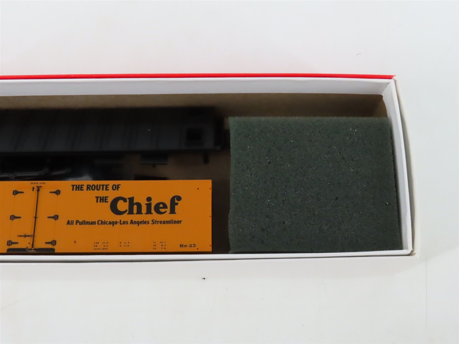 LOT of 3 HO Scale Intermountain SFRD Santa Fe Refrigerator Cars Kits