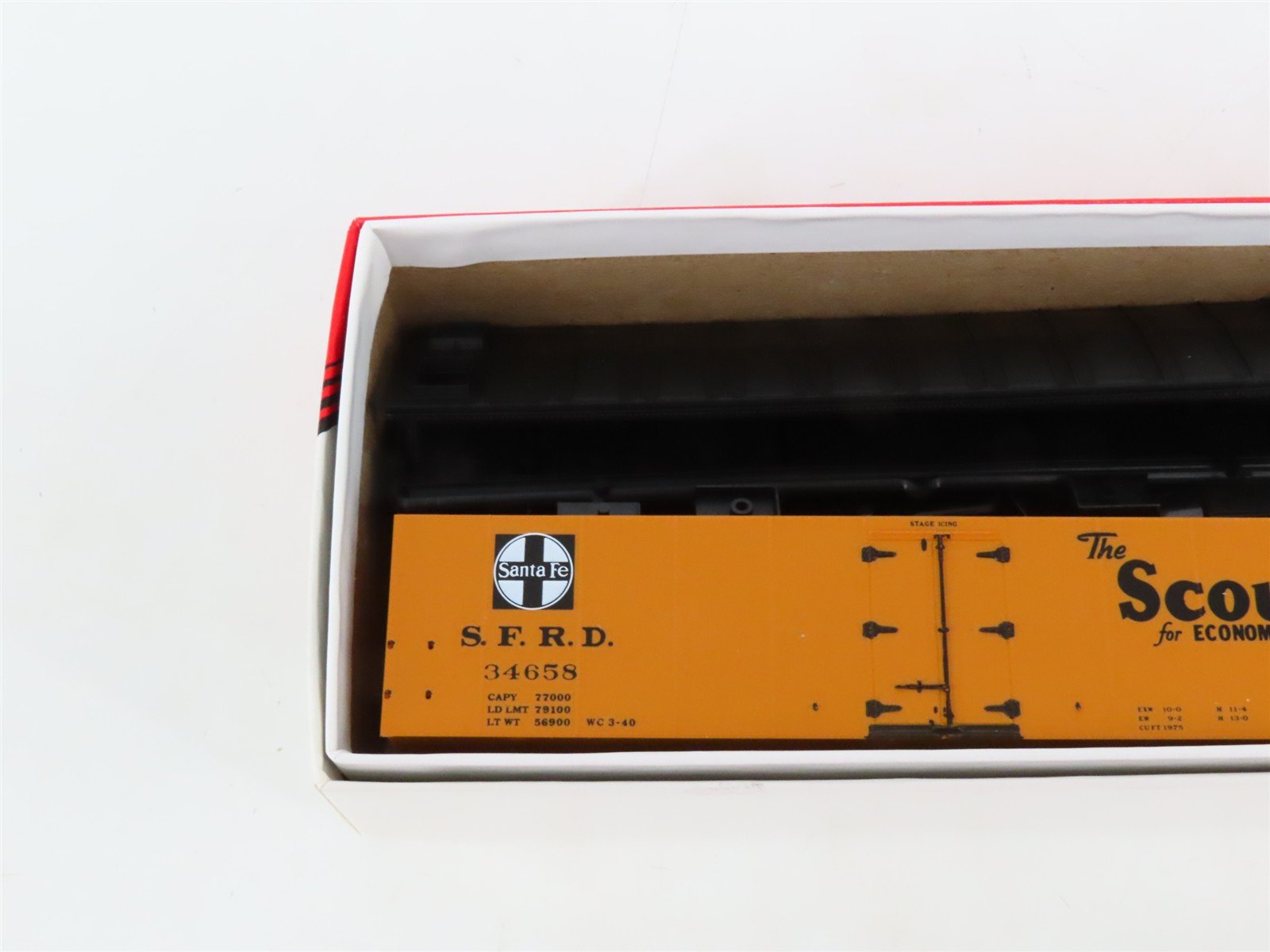 LOT of 3 HO Scale Intermountain SFRD Santa Fe Refrigerator Cars Kits