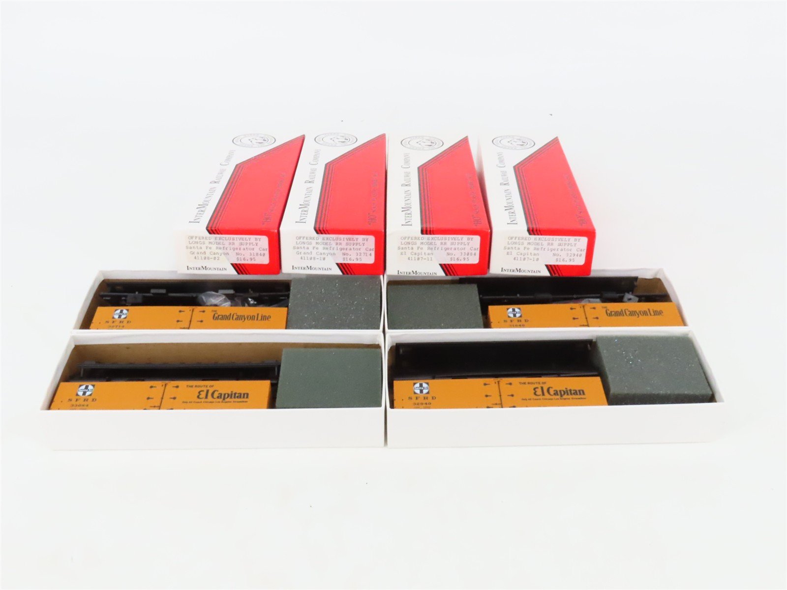 LOT of 4 HO Scale Intermountain SFRD Santa Fe Refrigerator Cars Kits