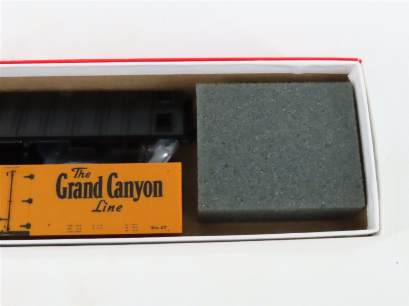 LOT of 3 HO Scale Intermountain SFRD Santa Fe Refrigerator Cars Kits