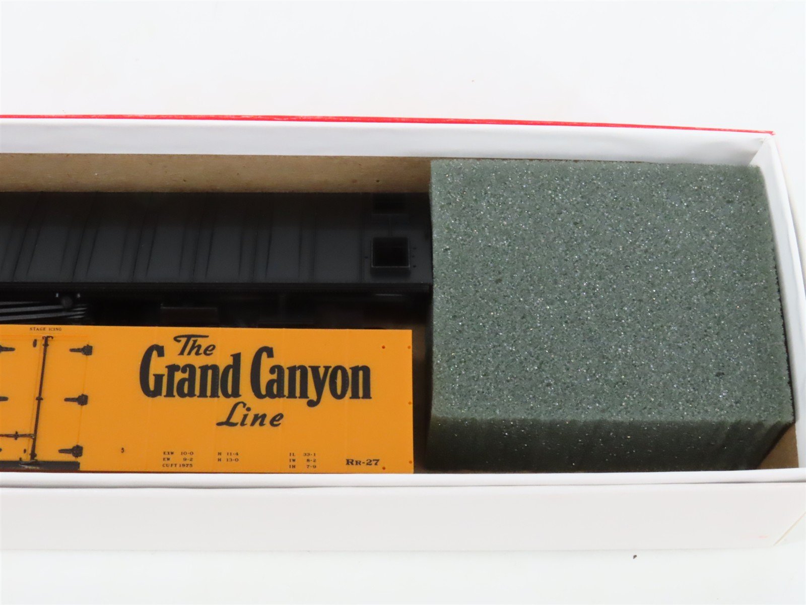 LOT of 3 HO Scale Intermountain SFRD Santa Fe Refrigerator Cars Kits