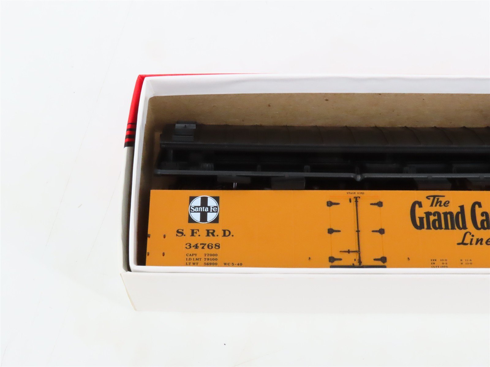 LOT of 3 HO Scale Intermountain SFRD Santa Fe Refrigerator Cars Kits
