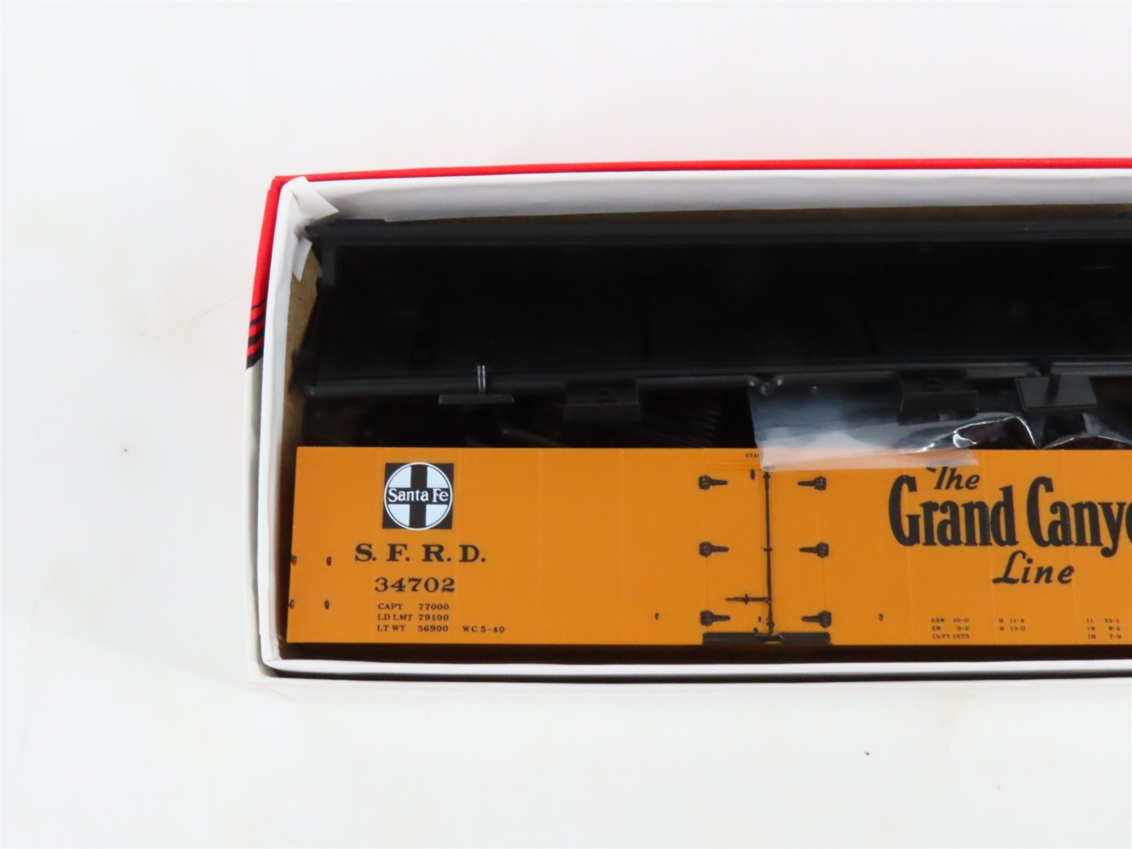 LOT of 3 HO Scale Intermountain SFRD Santa Fe Refrigerator Cars Kits