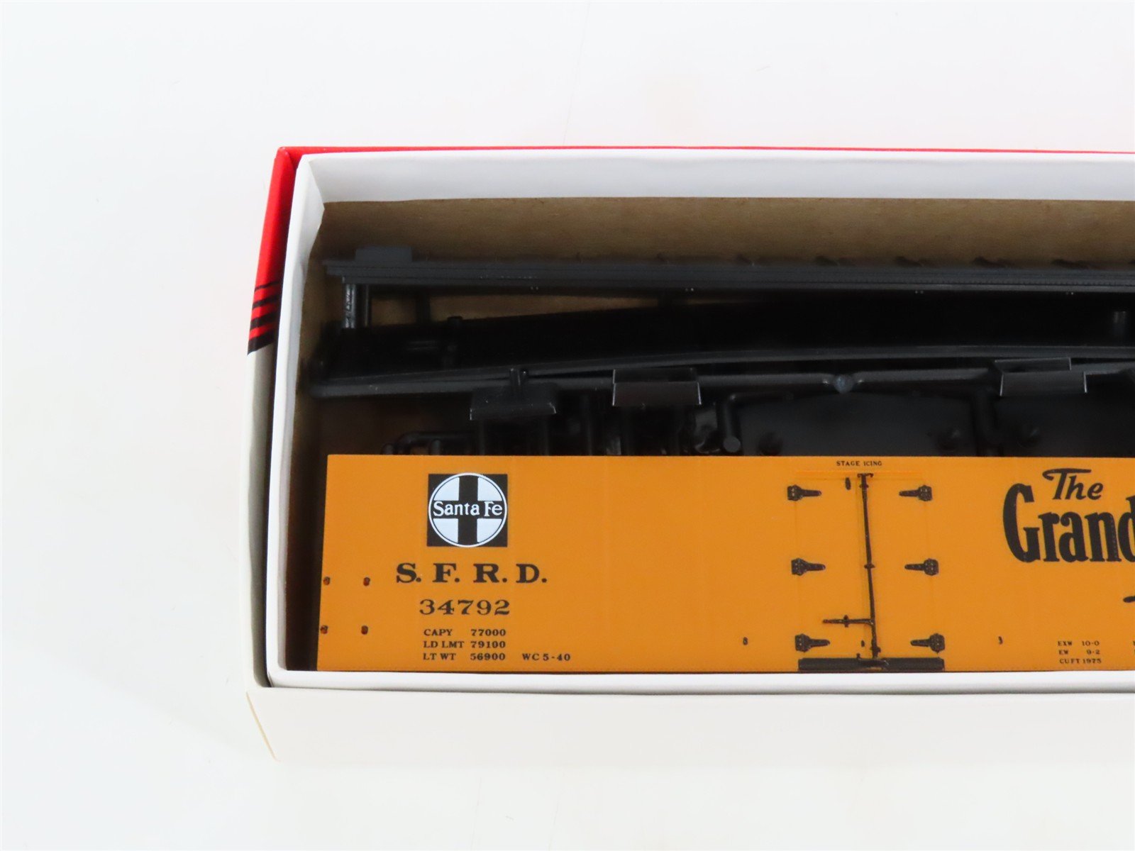 LOT of 3 HO Scale Intermountain SFRD Santa Fe Refrigerator Cars Kits