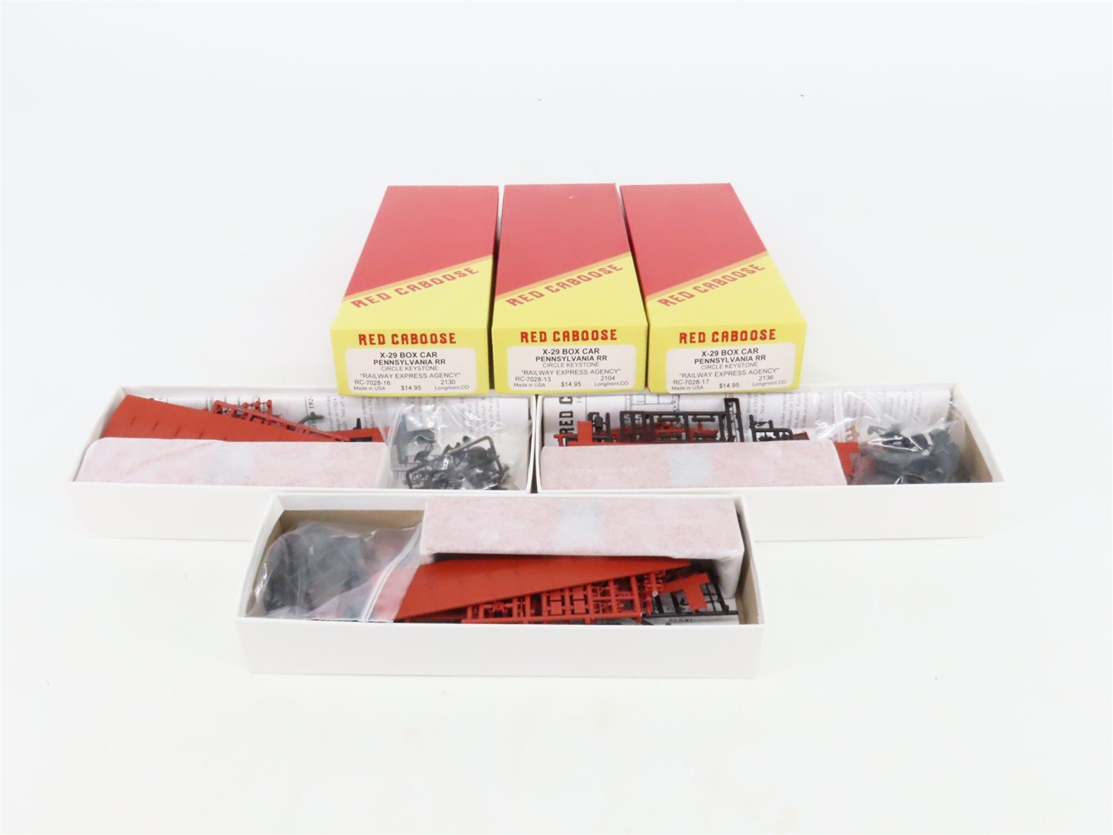 LOT of 3 HO Scale Red Caboose PRR Pennsylvania X-29 Boxcars Kits