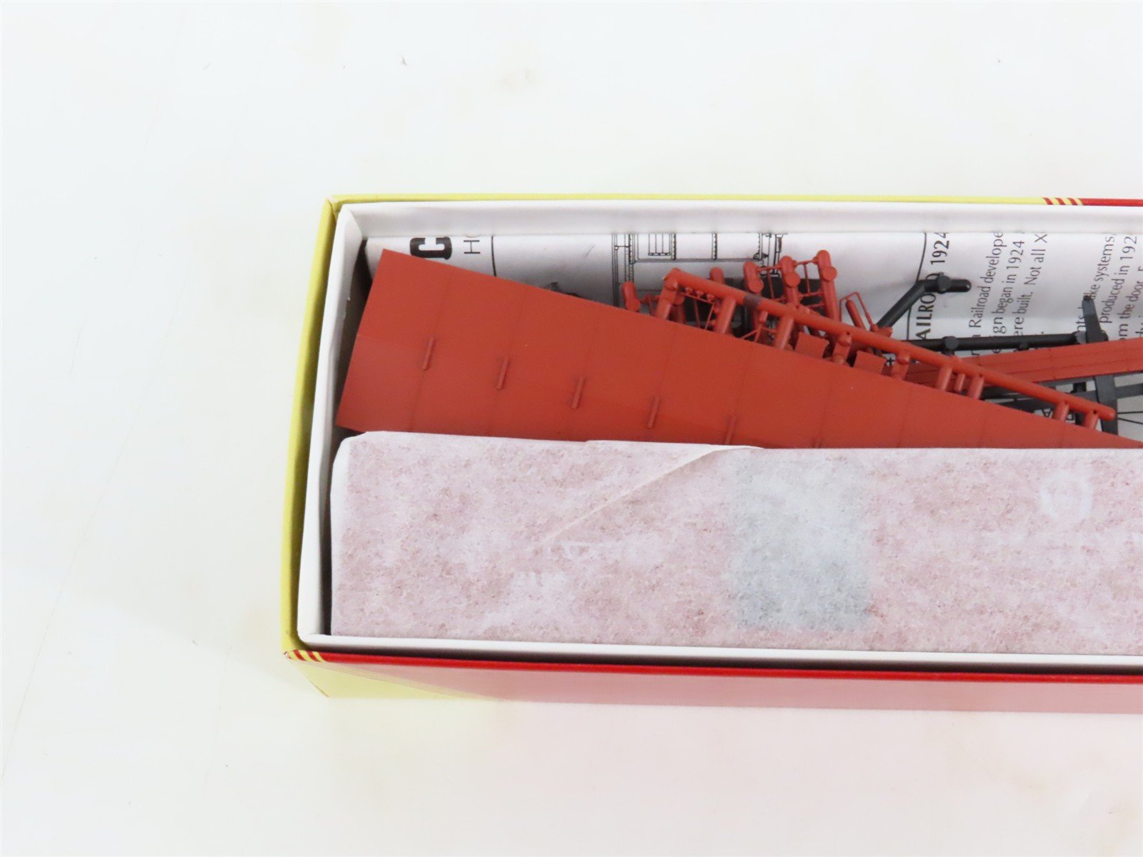 LOT of 3 HO Scale Red Caboose PRR Pennsylvania X-29 Boxcars Kits