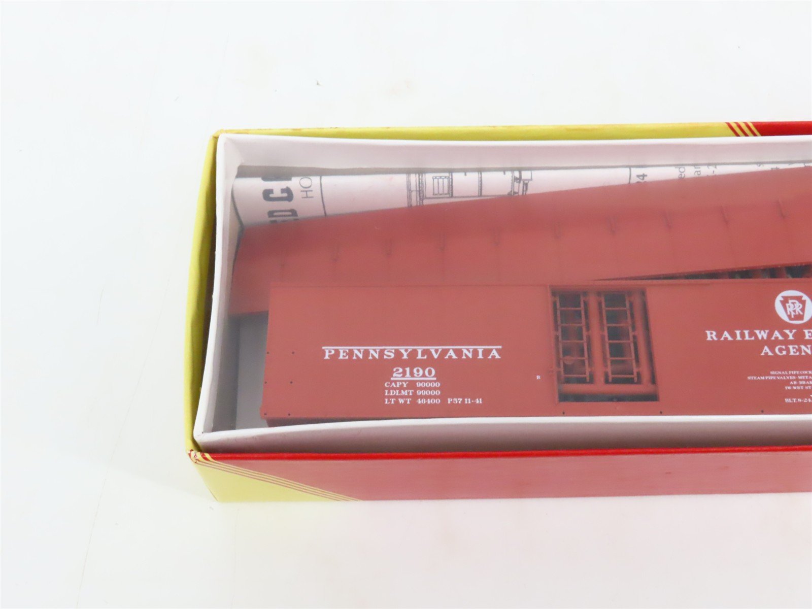 LOT of 3 HO Scale Red Caboose PRR Pennsylvania X-29 Boxcars Kits