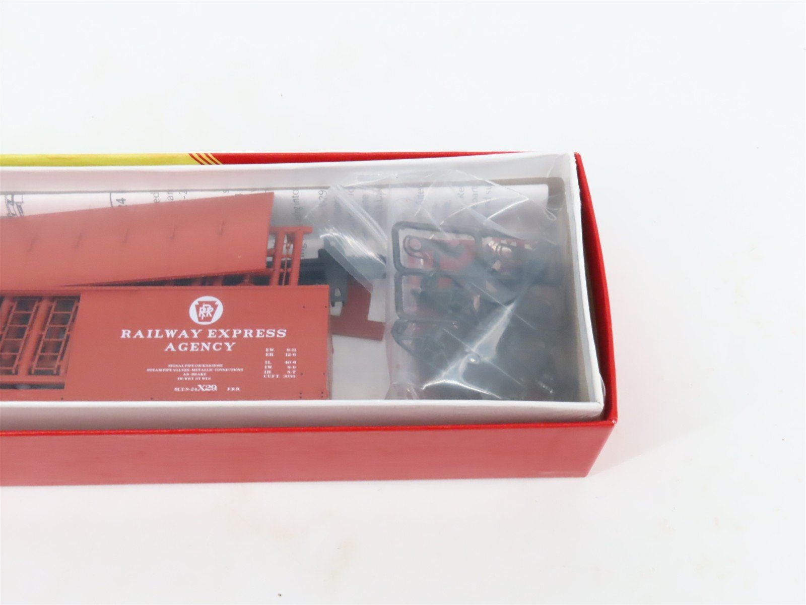 LOT of 3 HO Scale Red Caboose PRR Pennsylvania X-29 Boxcars Kits