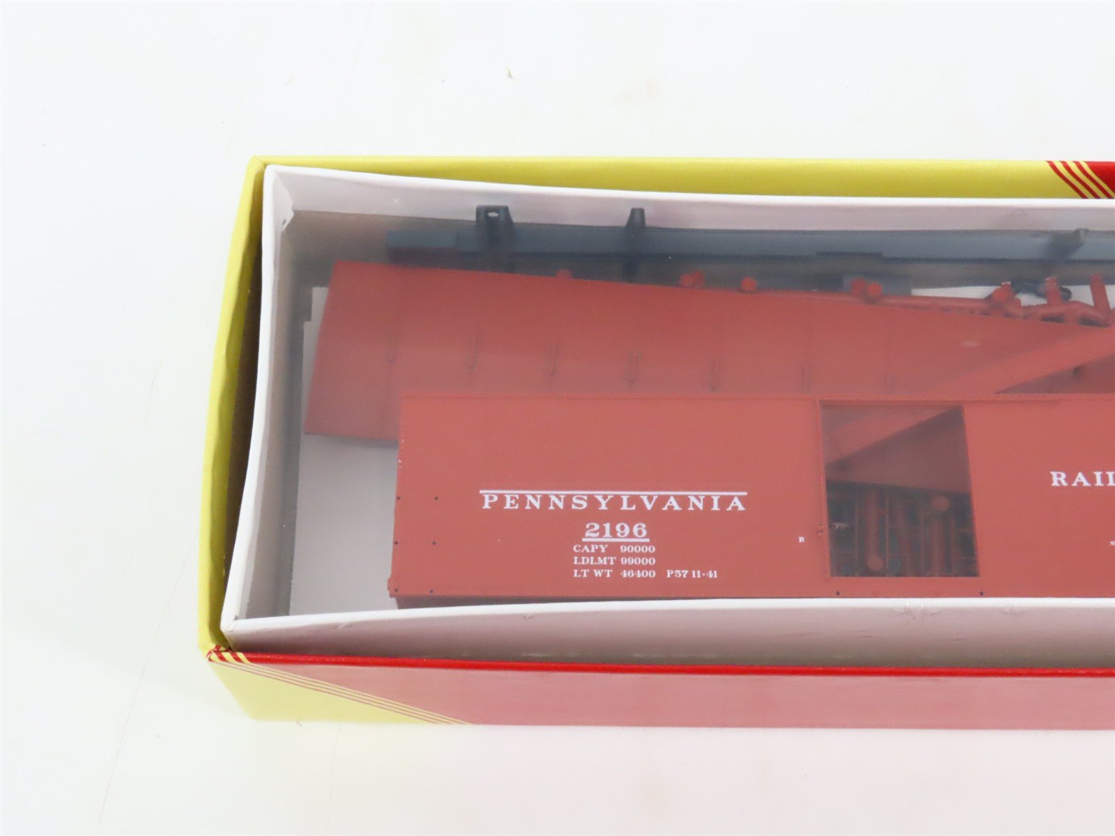 LOT of 3 HO Scale Red Caboose PRR Pennsylvania X-29 Boxcars Kits