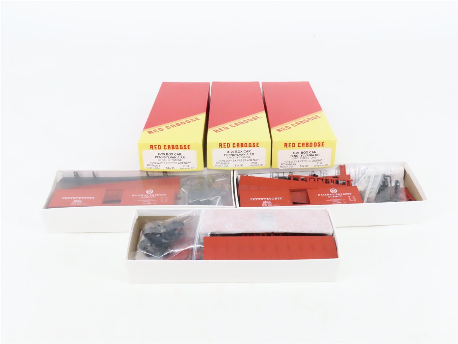 LOT of 3 HO Scale Red Caboose PRR Pennsylvania X-29 Boxcars Kits