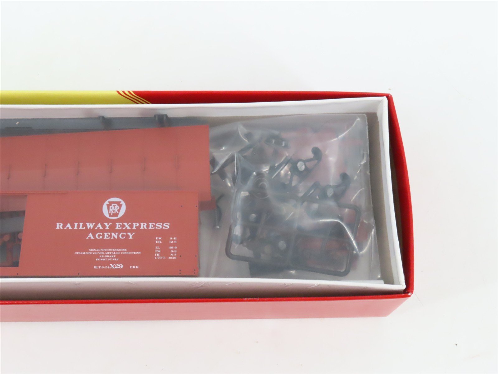 LOT of 3 HO Scale Red Caboose PRR Pennsylvania X-29 Boxcars Kits