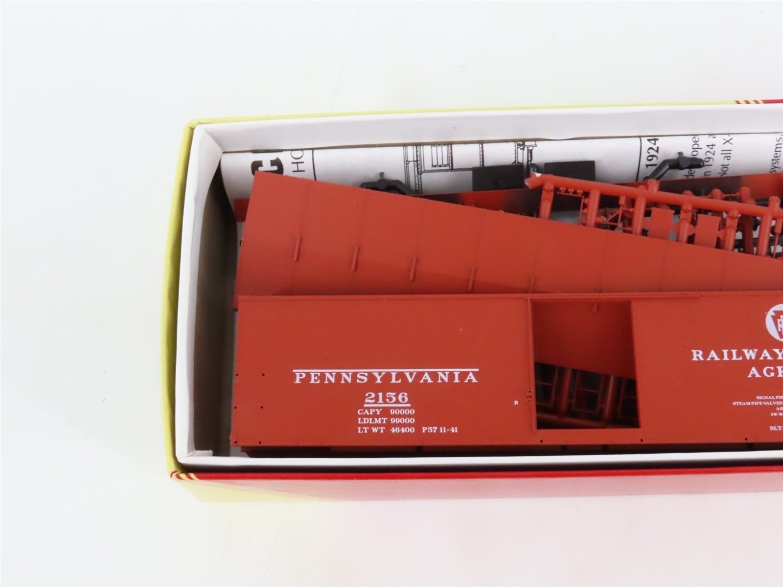 LOT of 3 HO Scale Red Caboose PRR Pennsylvania X-29 Boxcars Kits