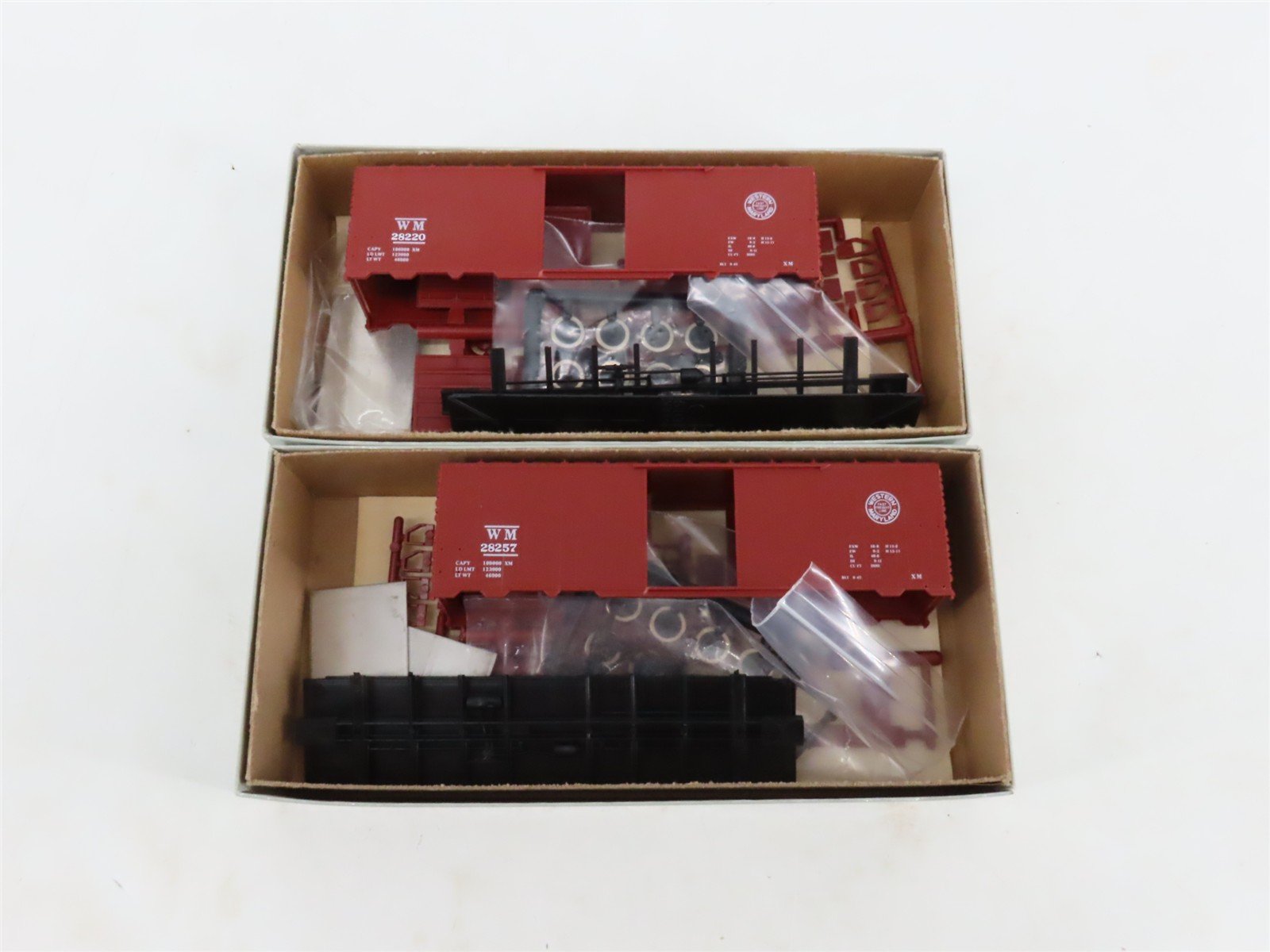 HO Scale C&BT Shops Kit Limited Edition Set #1 & #2 WM/B&O Box Cars Set of 12