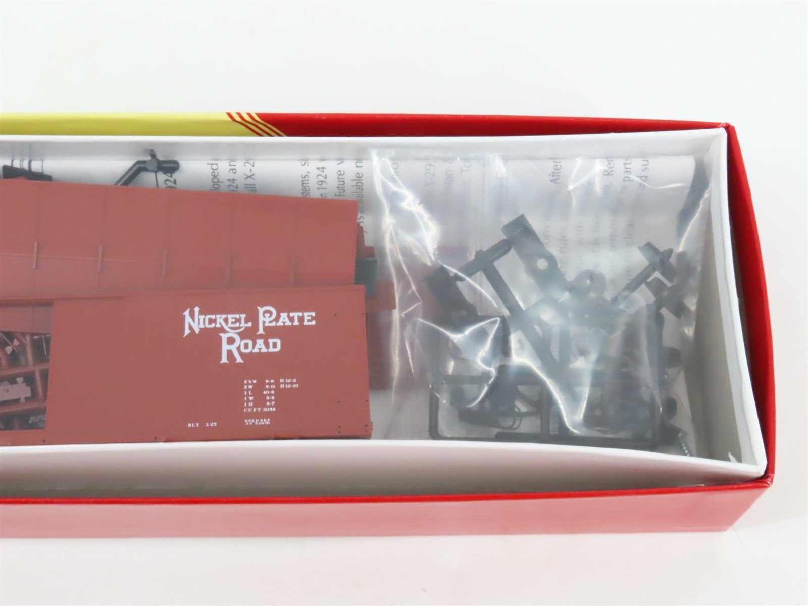 LOT of 3 HO Scale Red Caboose NKP Nickel Plate Road 40' Boxcar Kits
