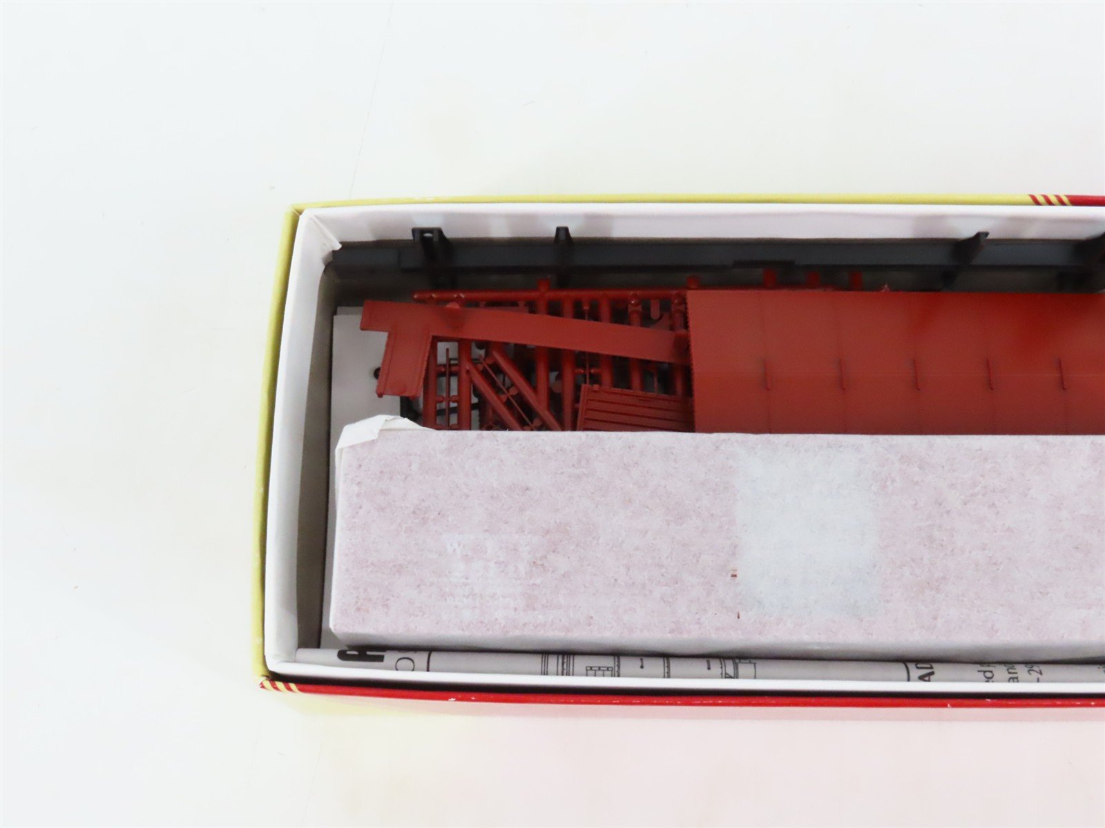 LOT of 4 HO Scale Red Caboose WLE Wheeling & Lake Erie 40' Boxcar Kits
