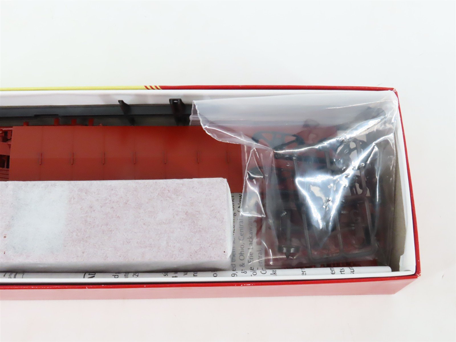 LOT of 4 HO Scale Red Caboose WLE Wheeling & Lake Erie 40' Boxcar Kits