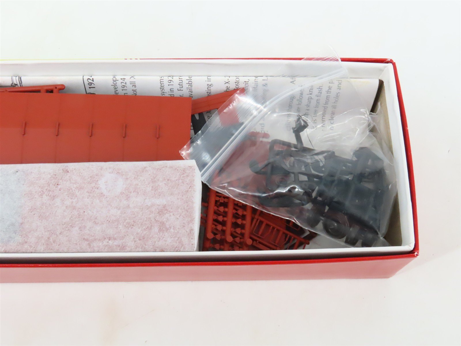 LOT of 4 HO Scale Red Caboose PRR Pennsylvania 40' Boxcar Kits