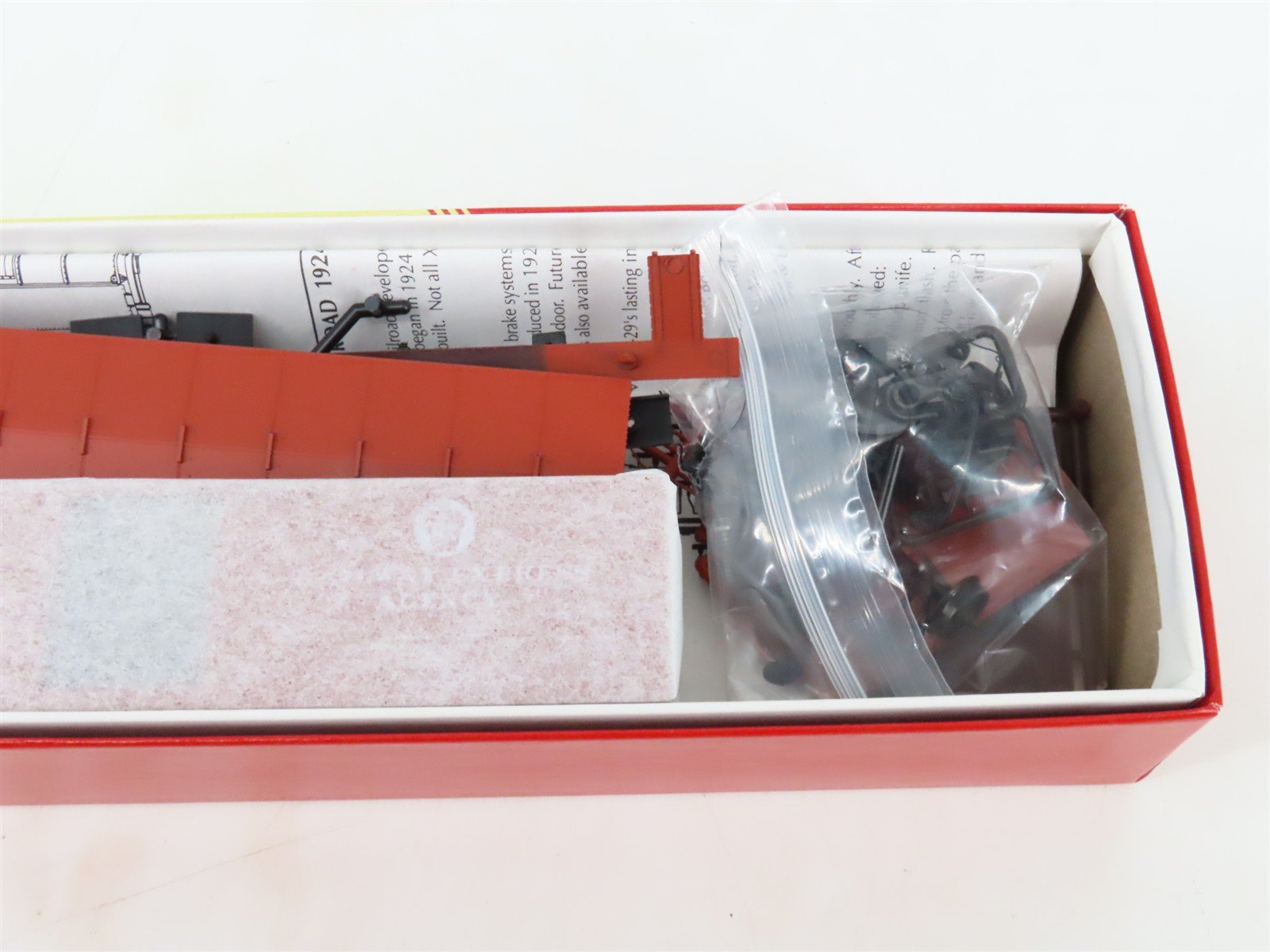 LOT of 4 HO Scale Red Caboose PRR Pennsylvania 40' Boxcar Kits