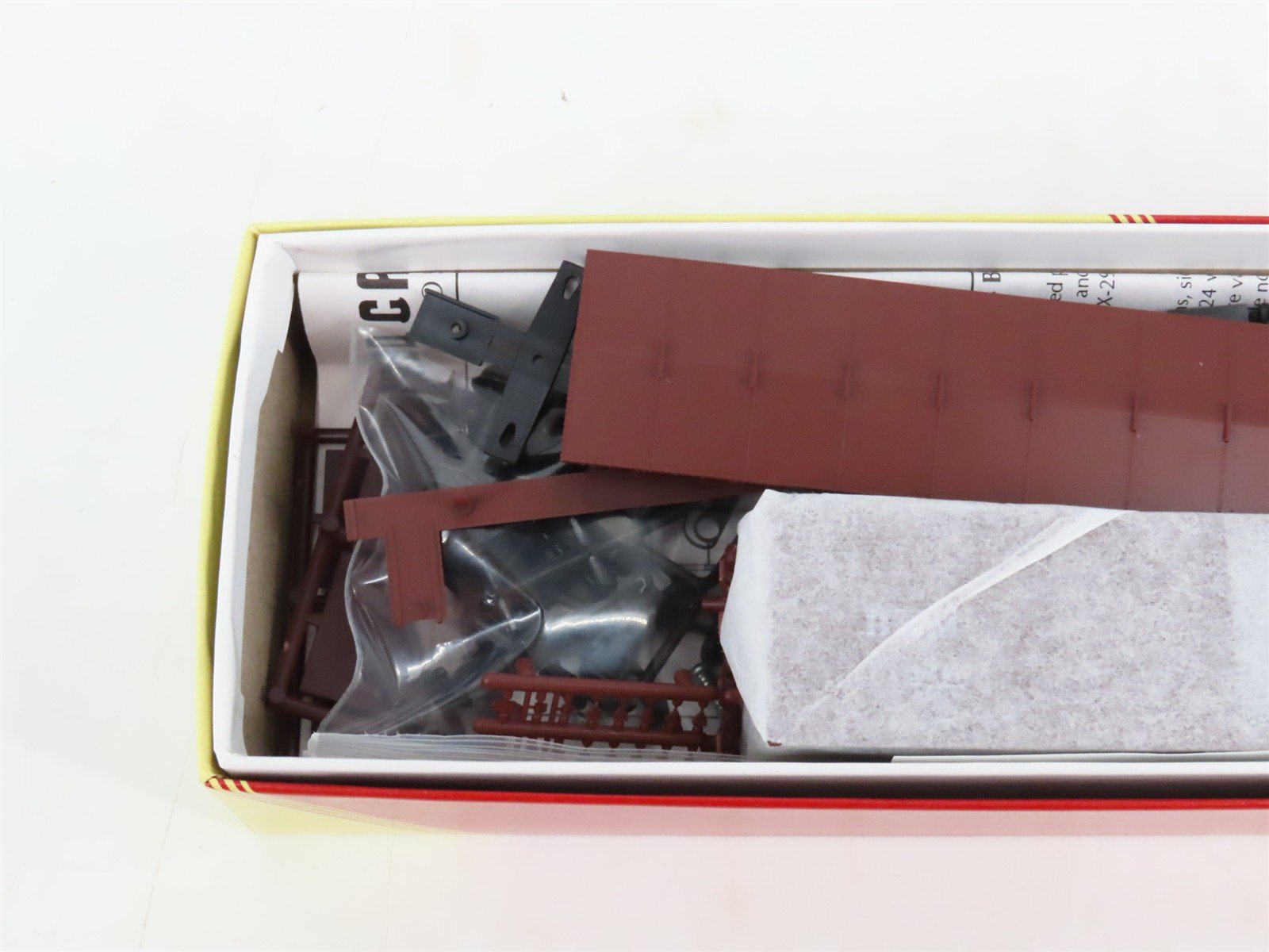 LOT of 2 HO Scale Red Caboose B&M Boston & Maine 40' Boxcar Kits
