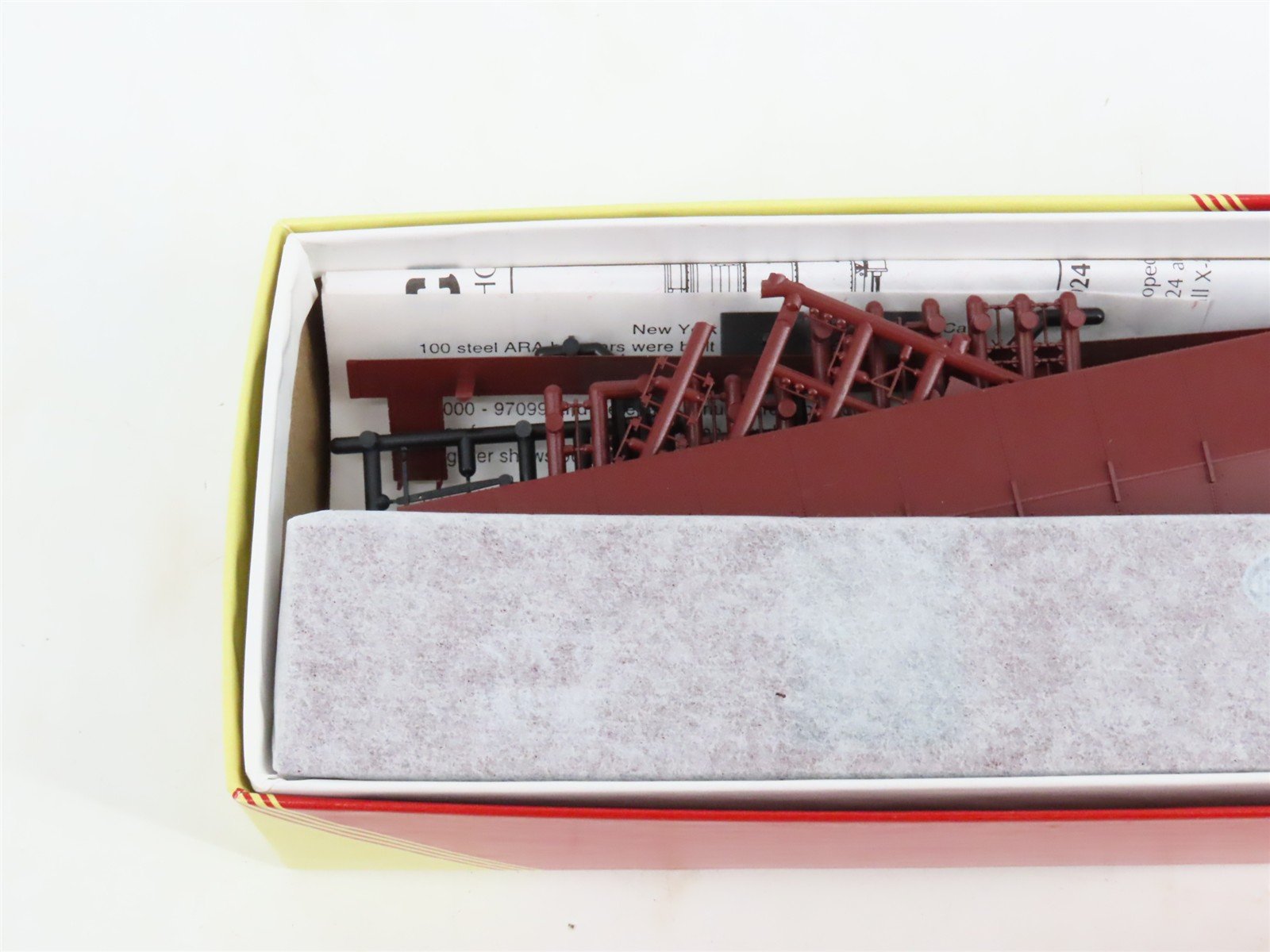 LOT of 4 HO Scale Red Caboose NYC New York Central 40' Boxcar Kits