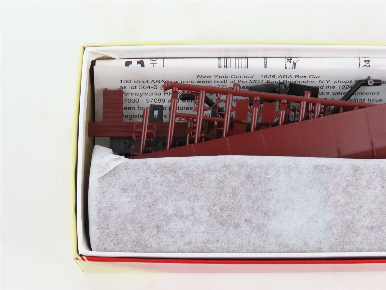 LOT of 4 HO Scale Red Caboose NYC New York Central 40' Boxcar Kits